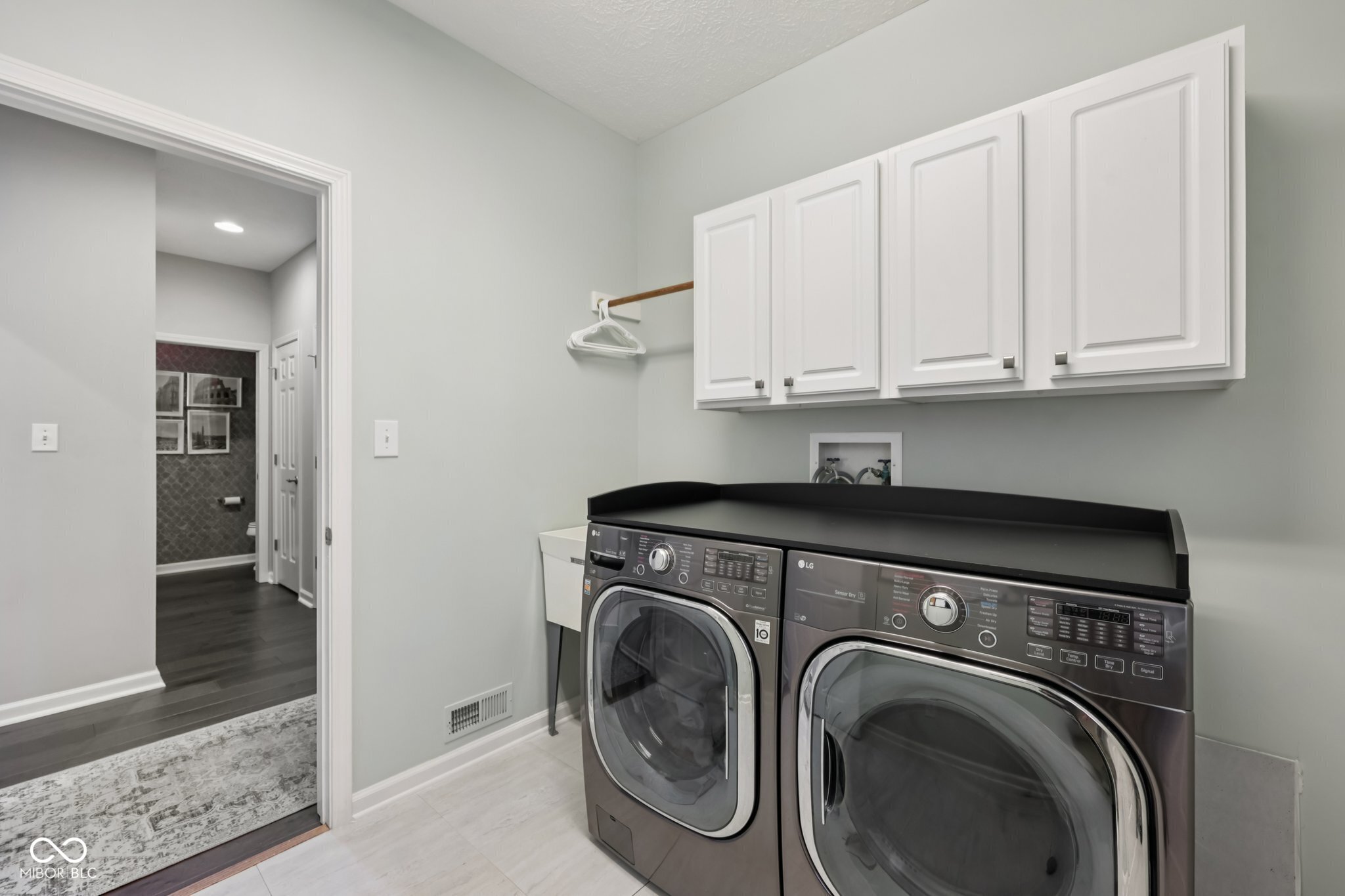 2725 Matt Court