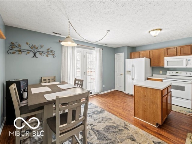 6116 Liverpool Lane