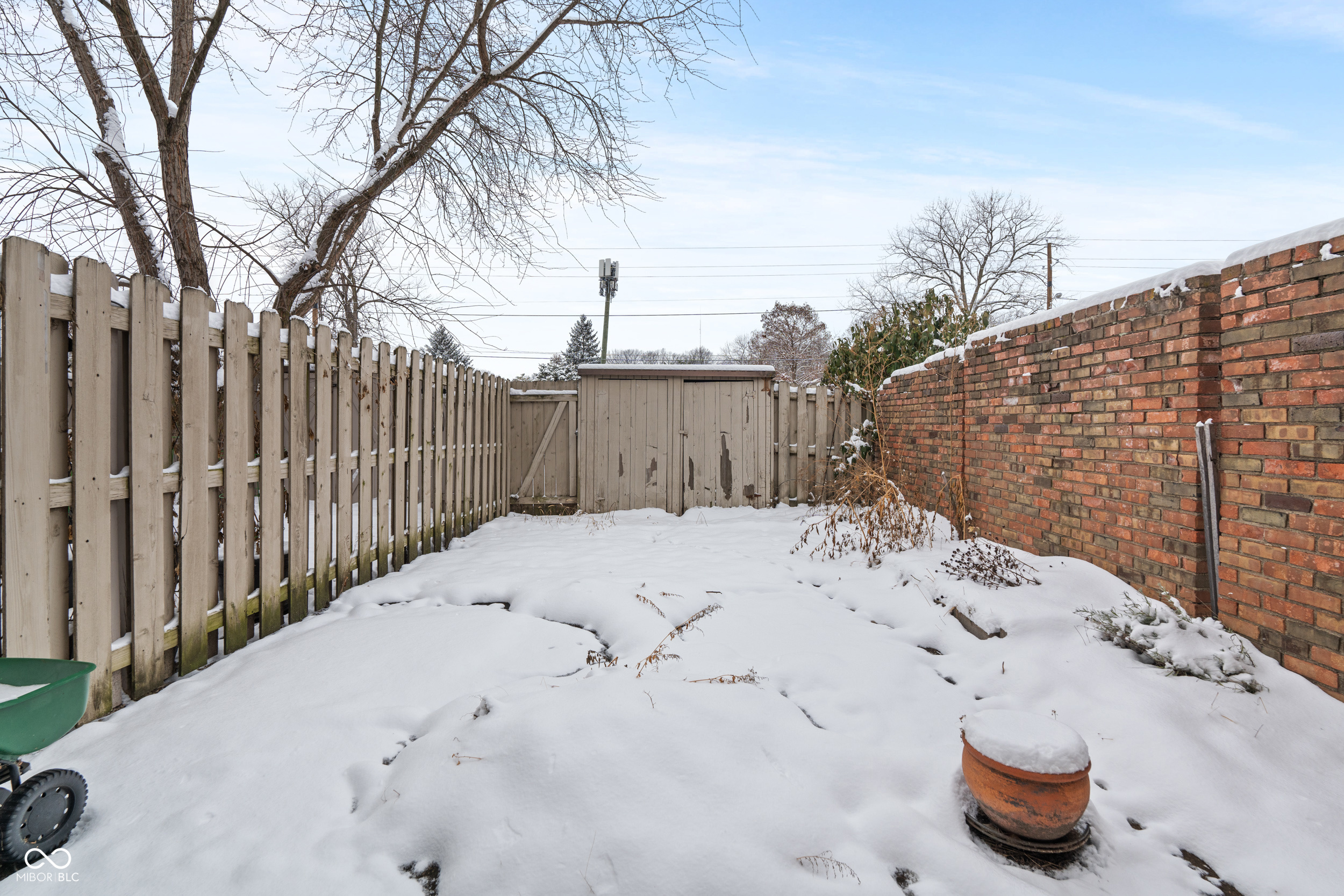 7432 Country Brook Drive Unit: 7432