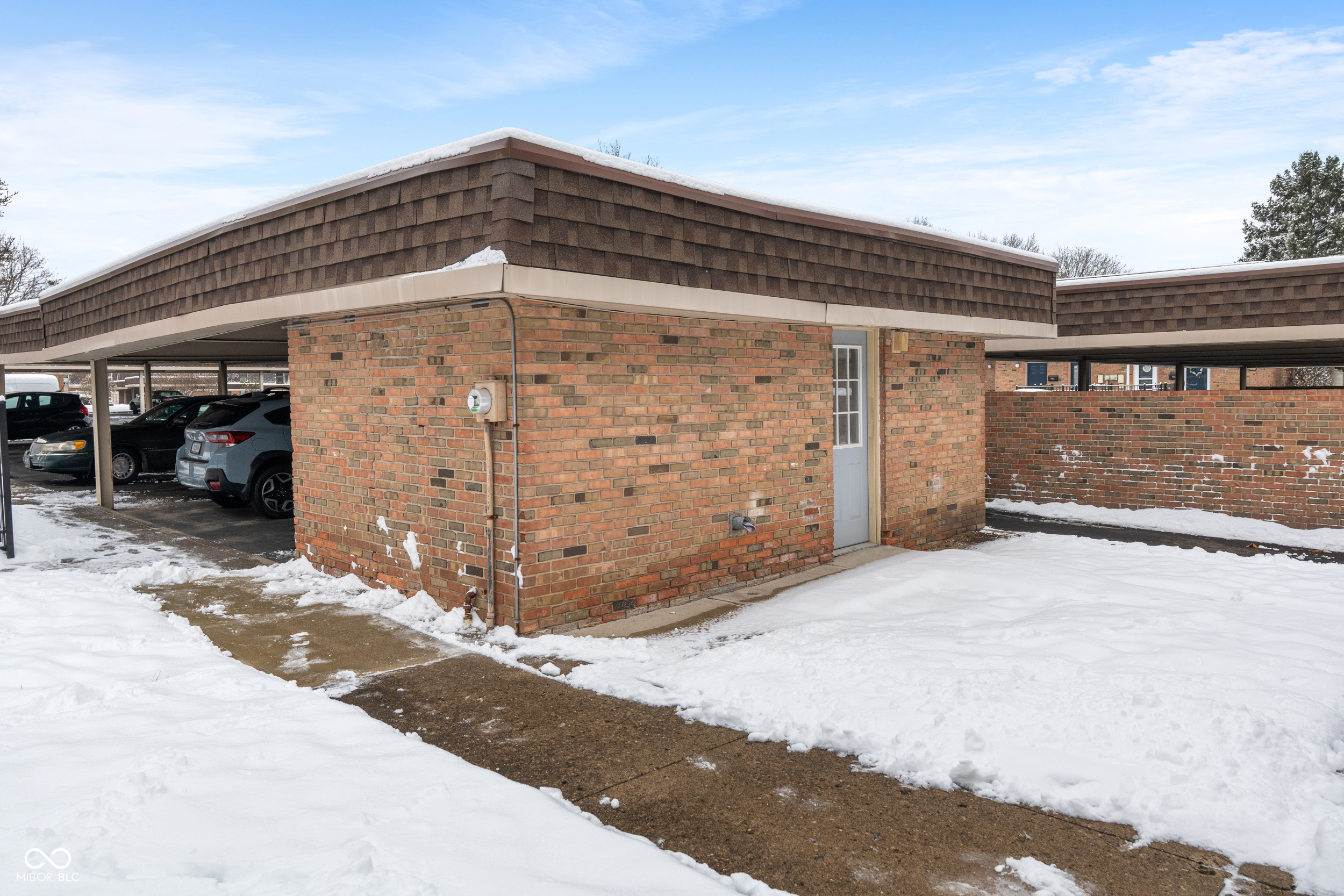 7432 Country Brook Drive Unit: 7432