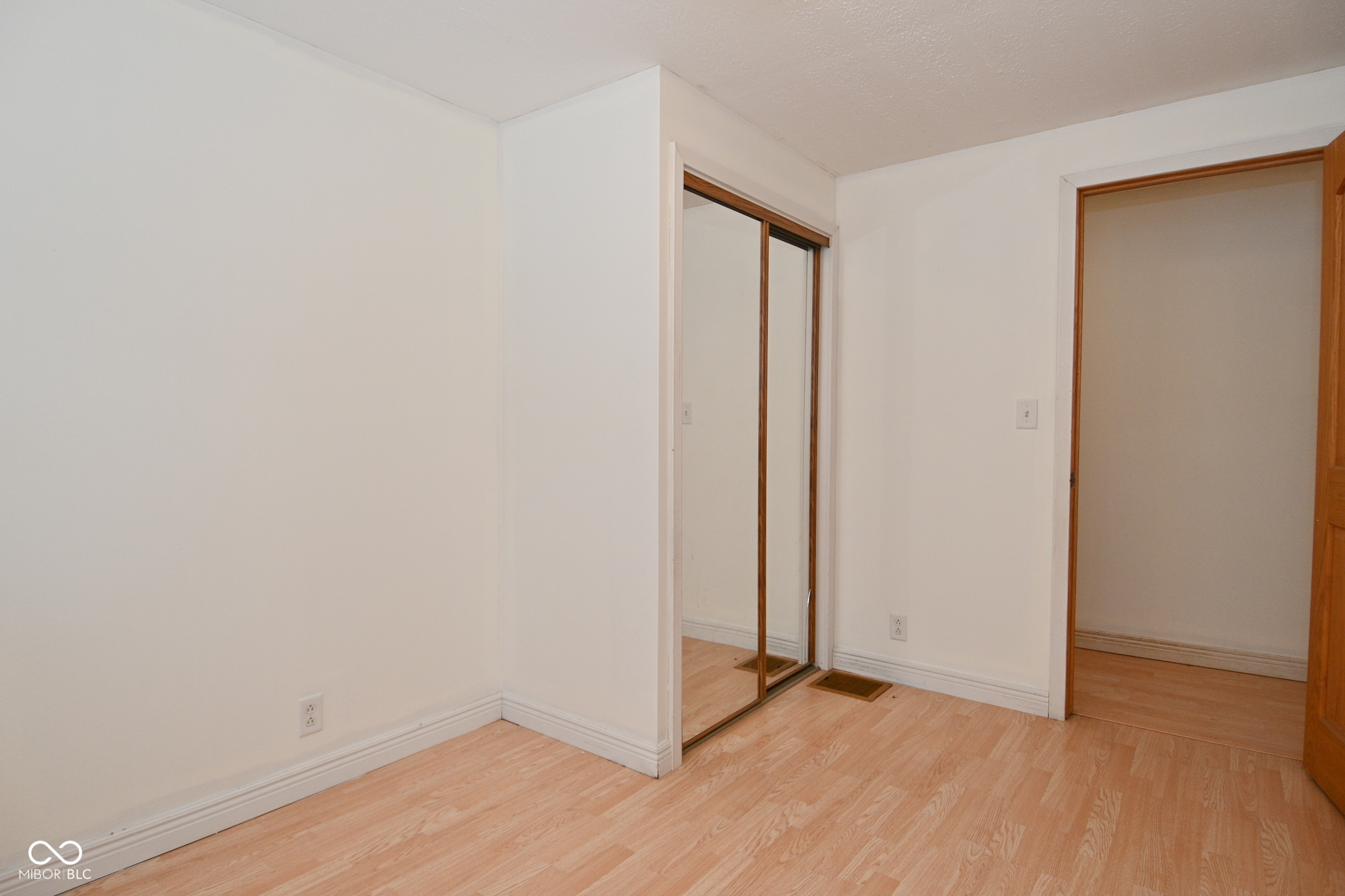 977 S Morgantown Road