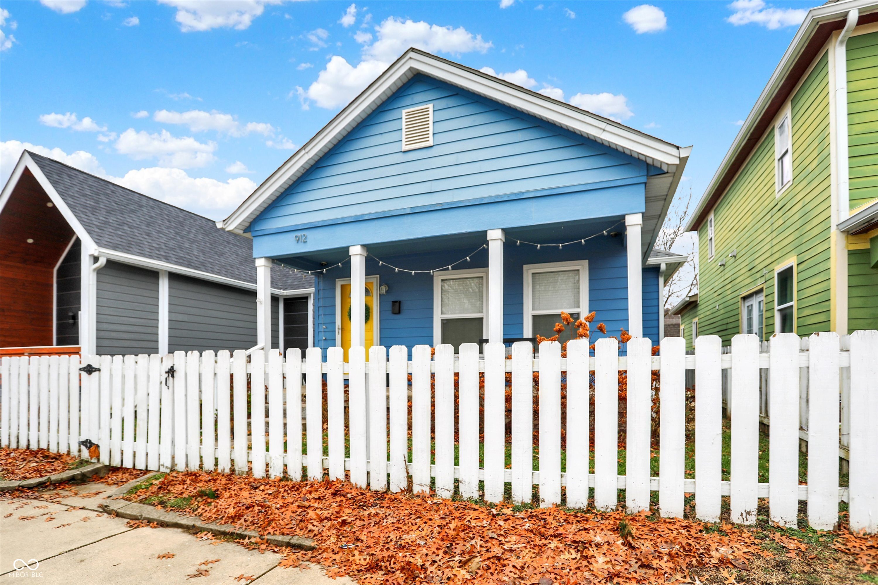 912 Harlan Street