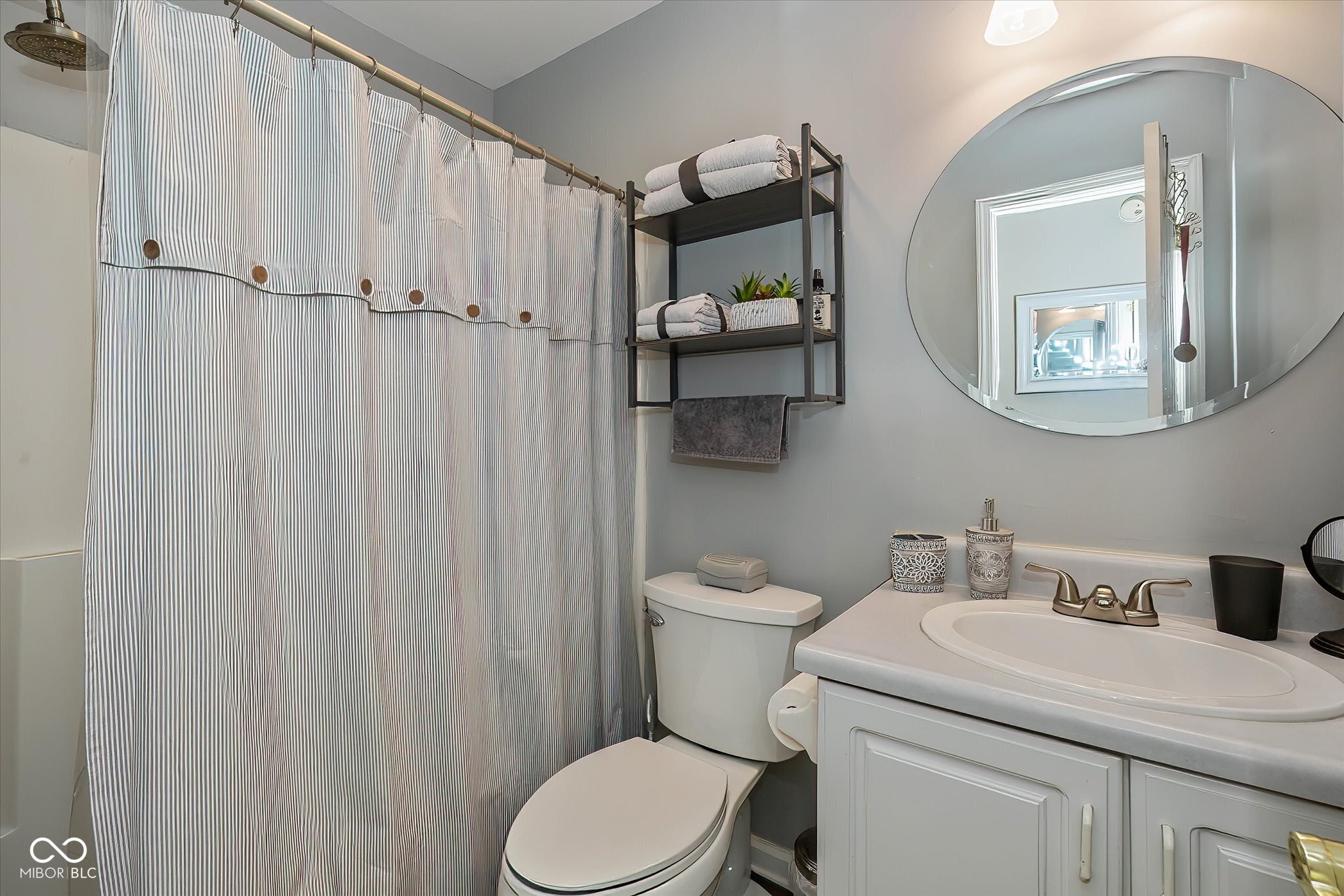 11298 Squirrel Hollow