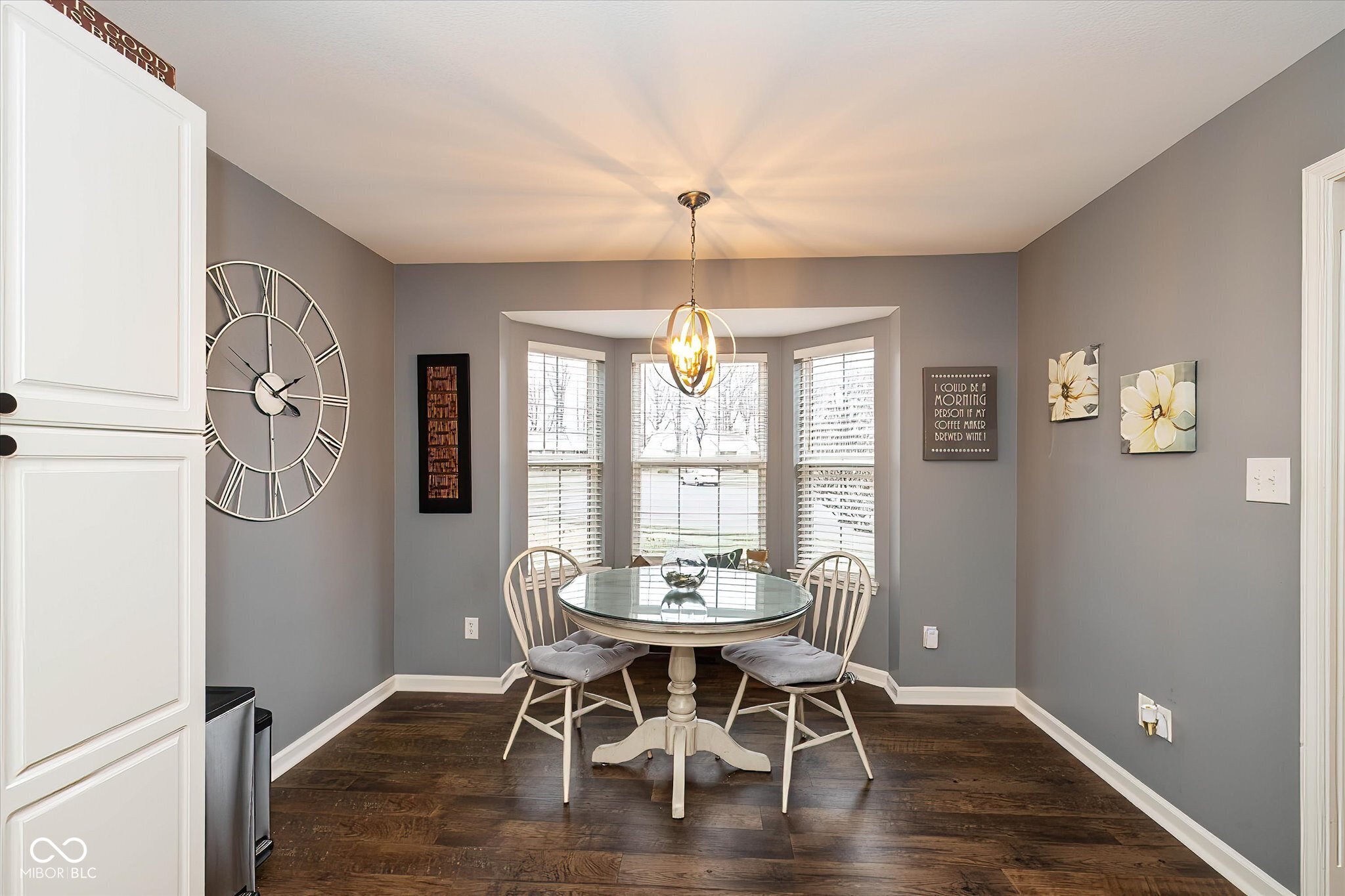 11298 Squirrel Hollow