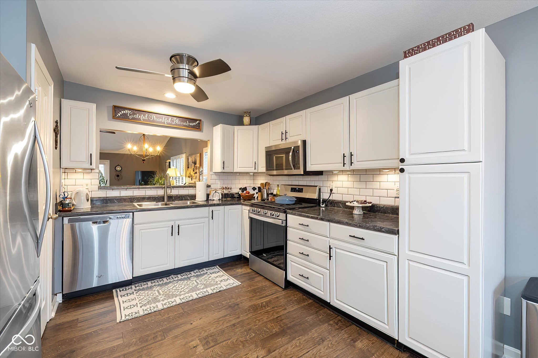 11298 Squirrel Hollow