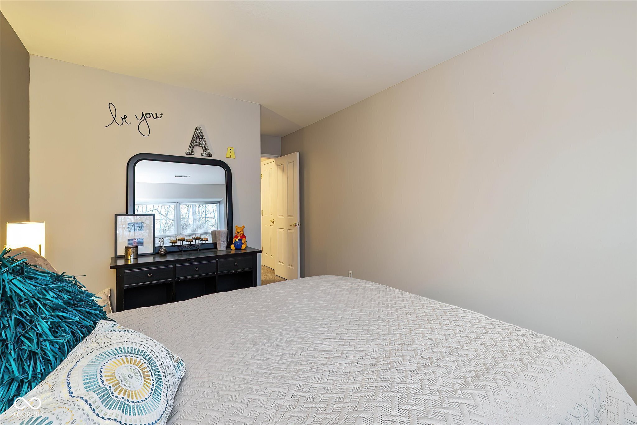 11298 Squirrel Hollow