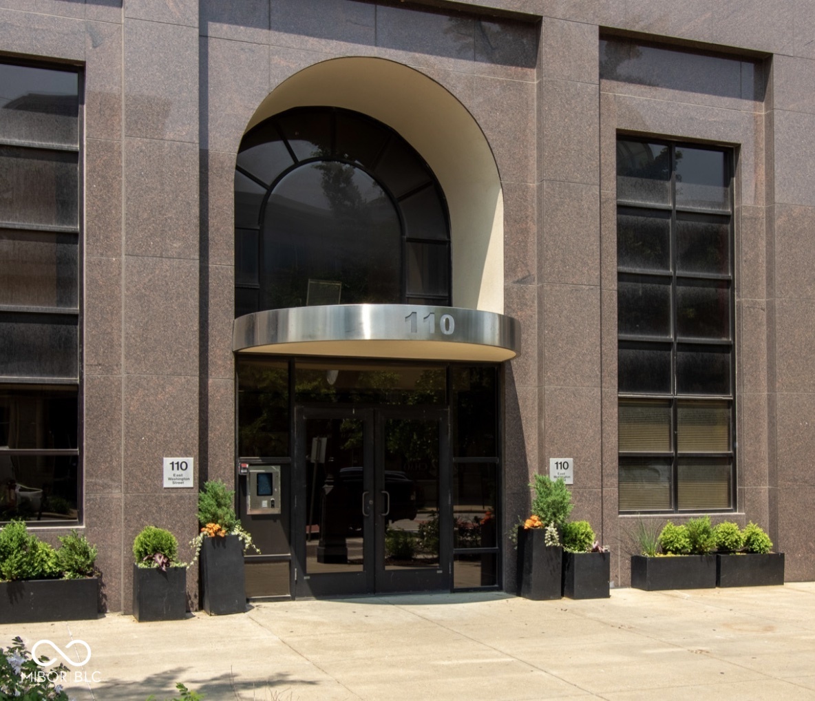 110 E Washington Street Unit: 802