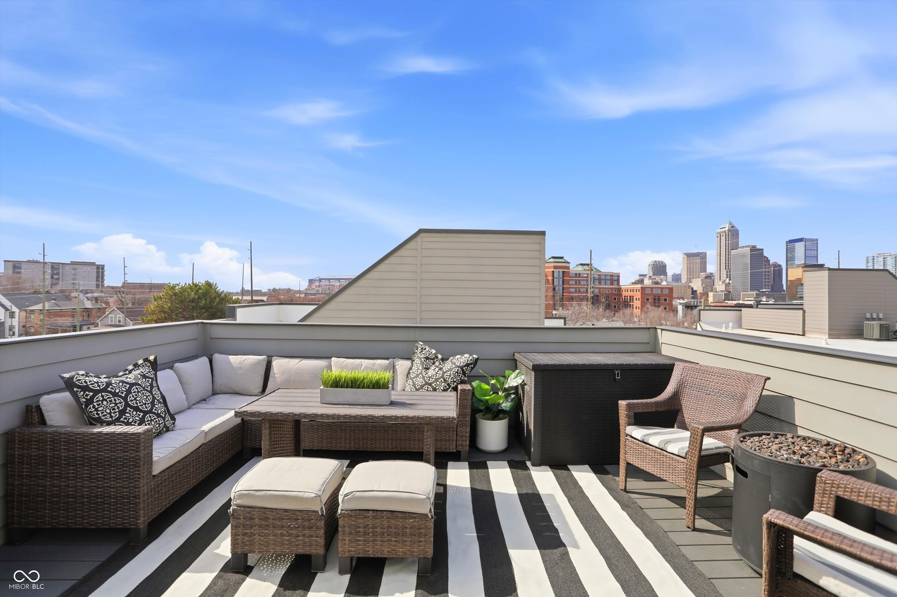 737 Switchyard Place
