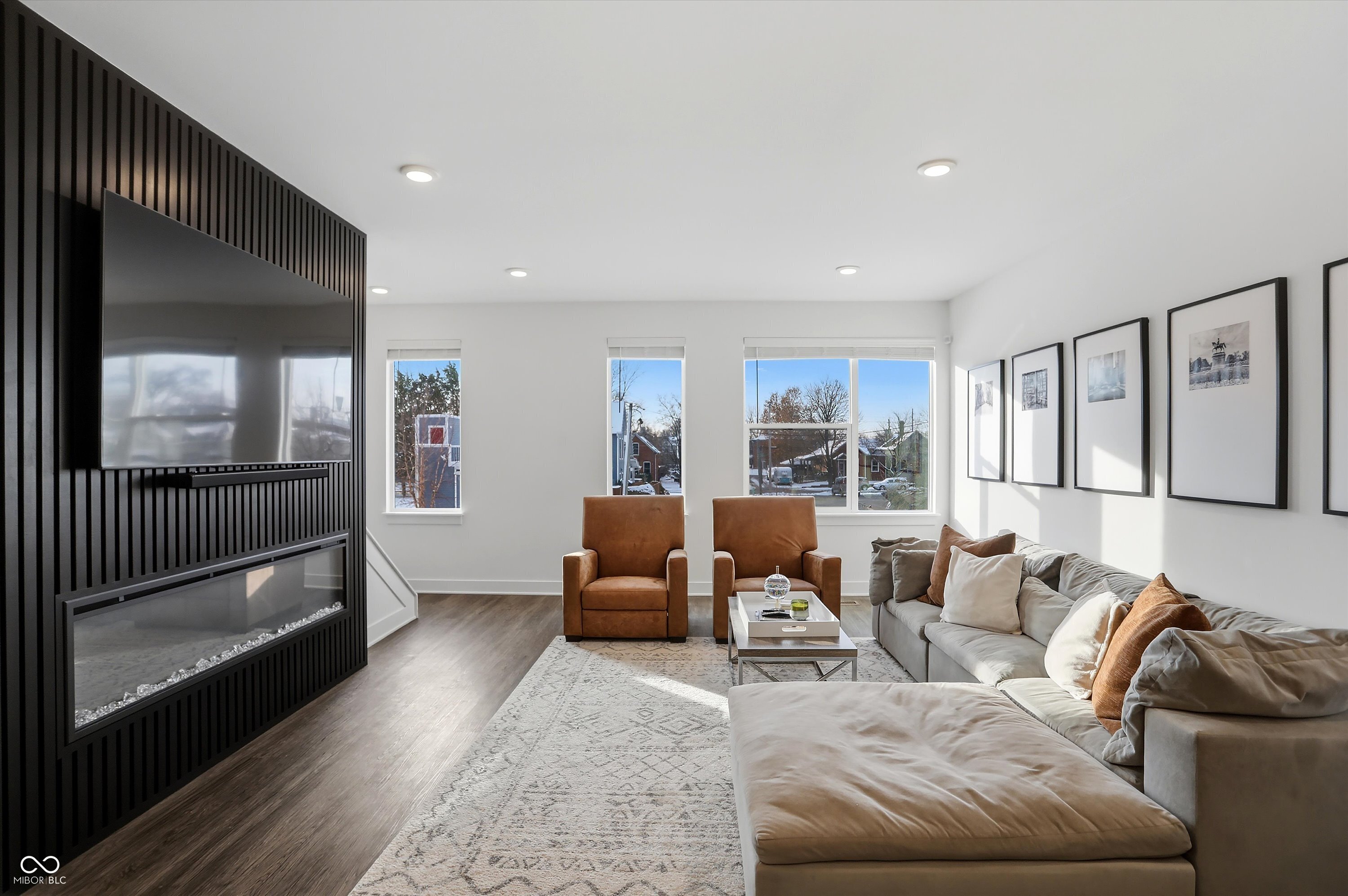 737 Switchyard Place
