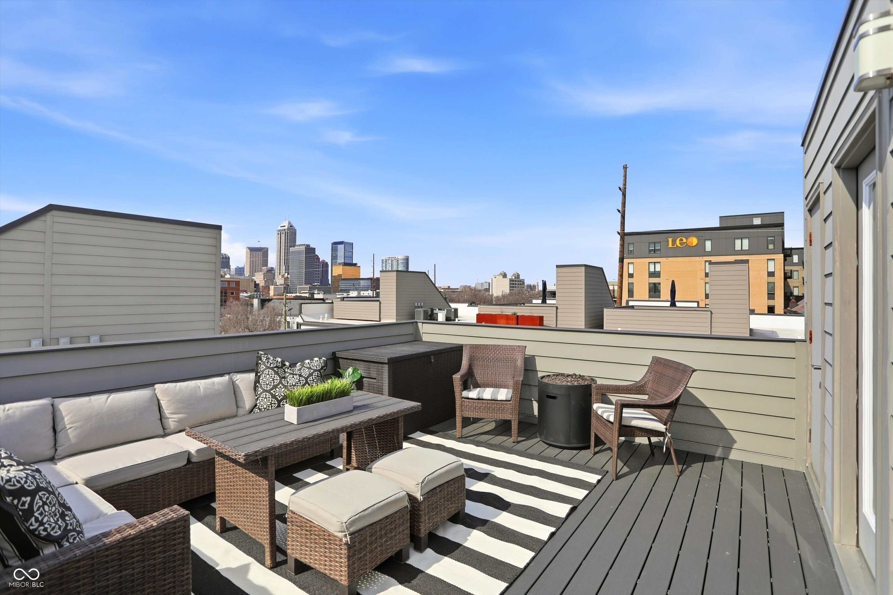 737 Switchyard Place