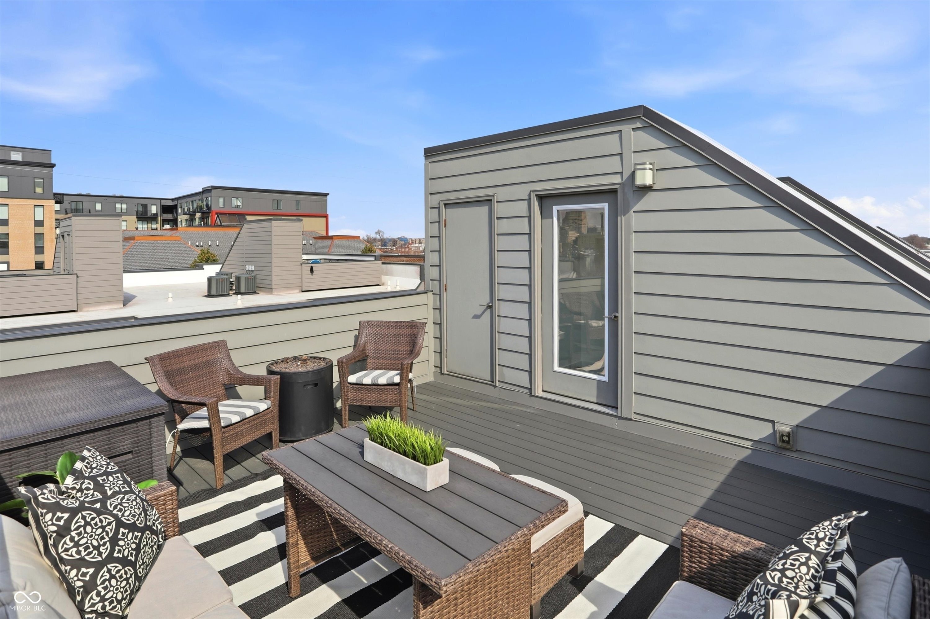 737 Switchyard Place