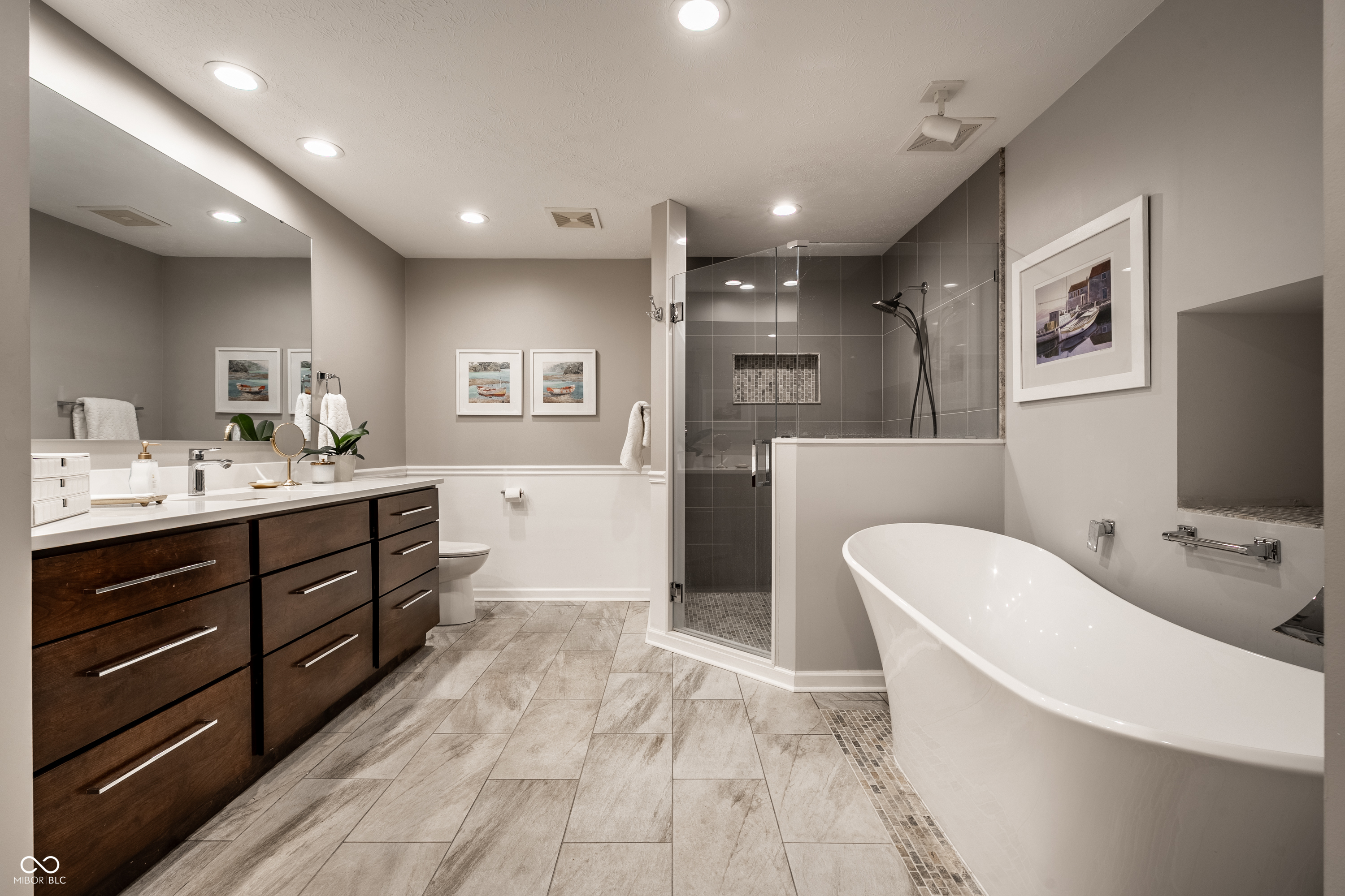 8316 Seabridge Way