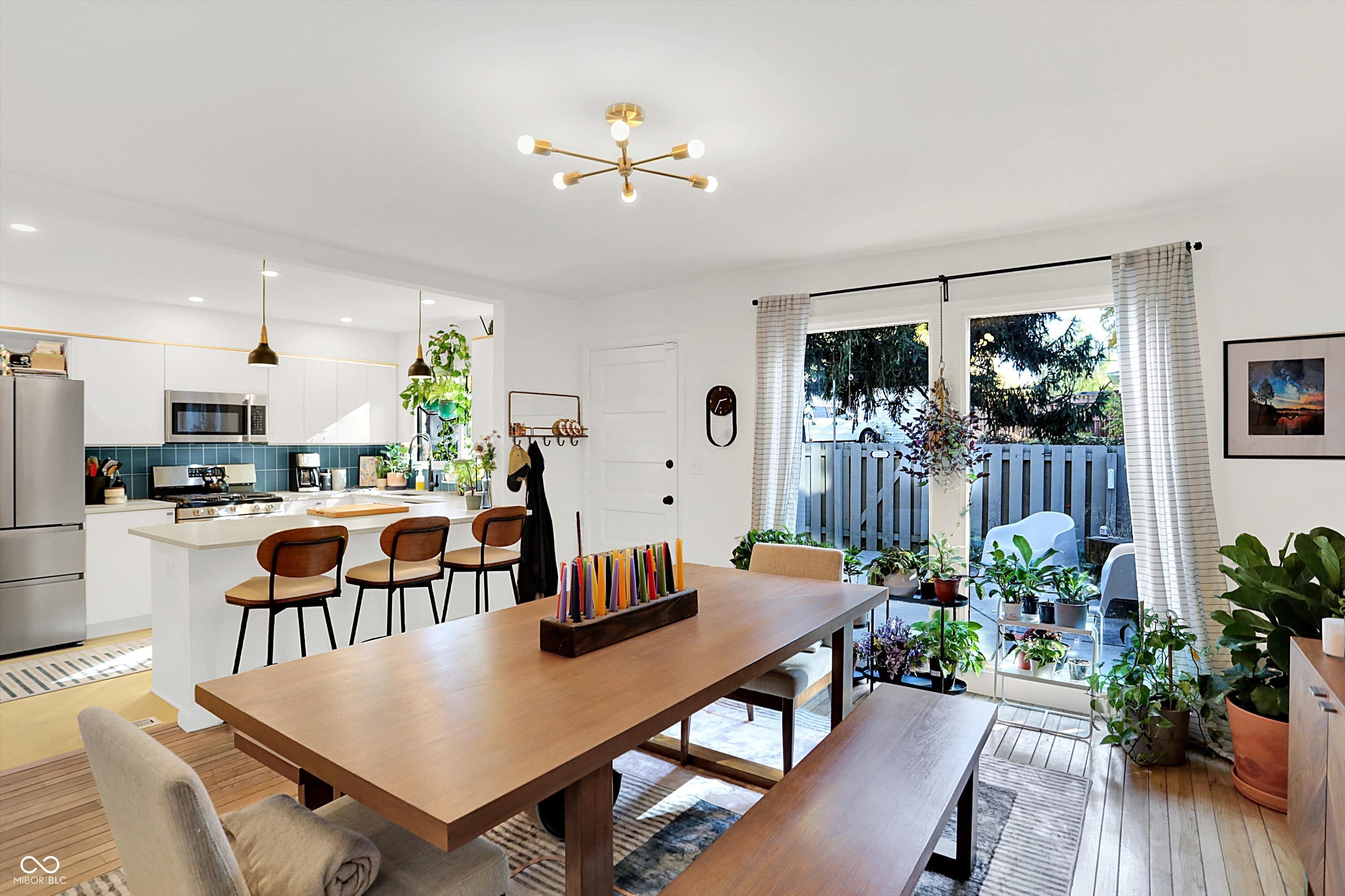 5212 Nob Lane