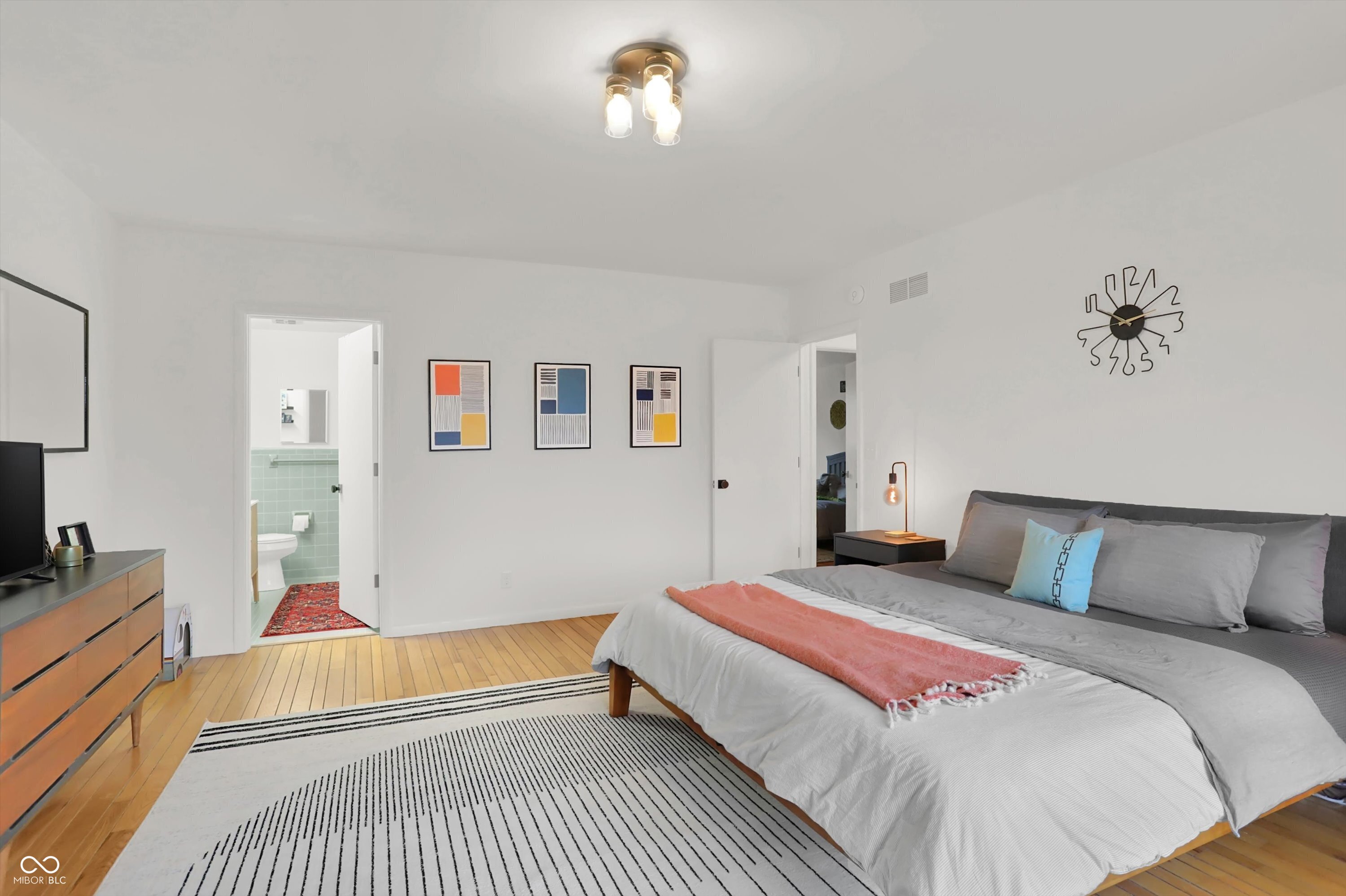 5212 Nob Lane