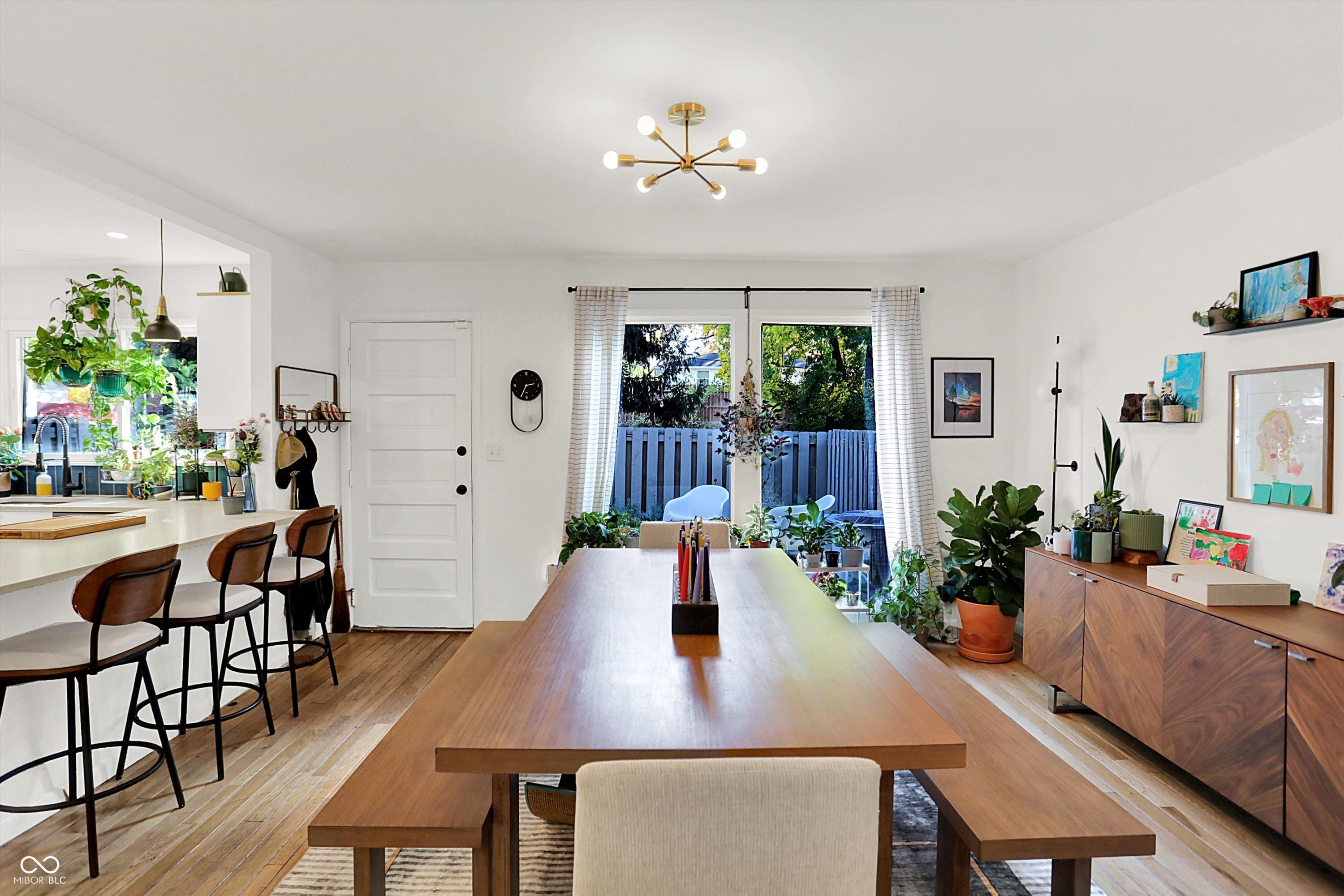 5212 Nob Lane