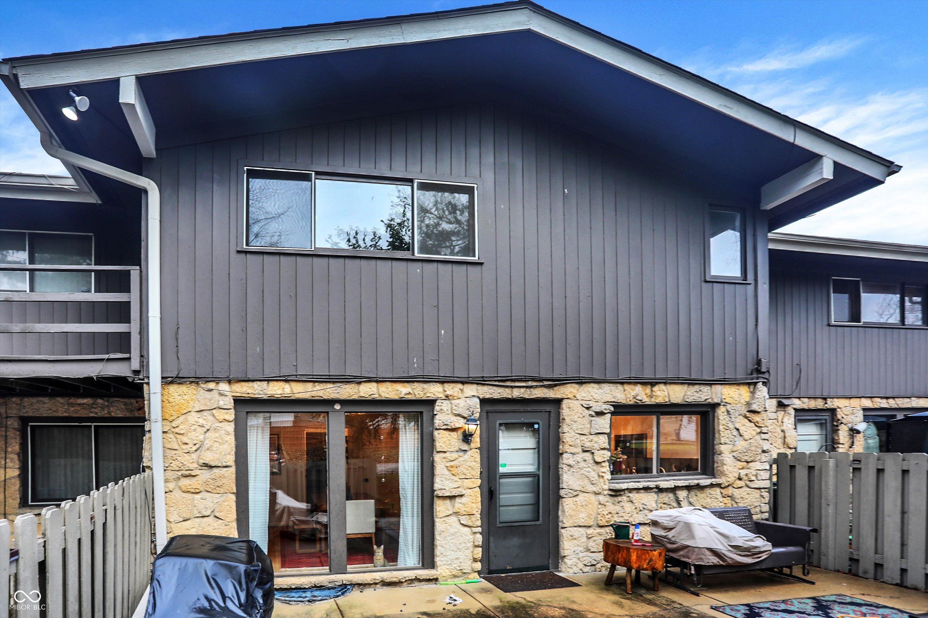 5212 Nob Lane