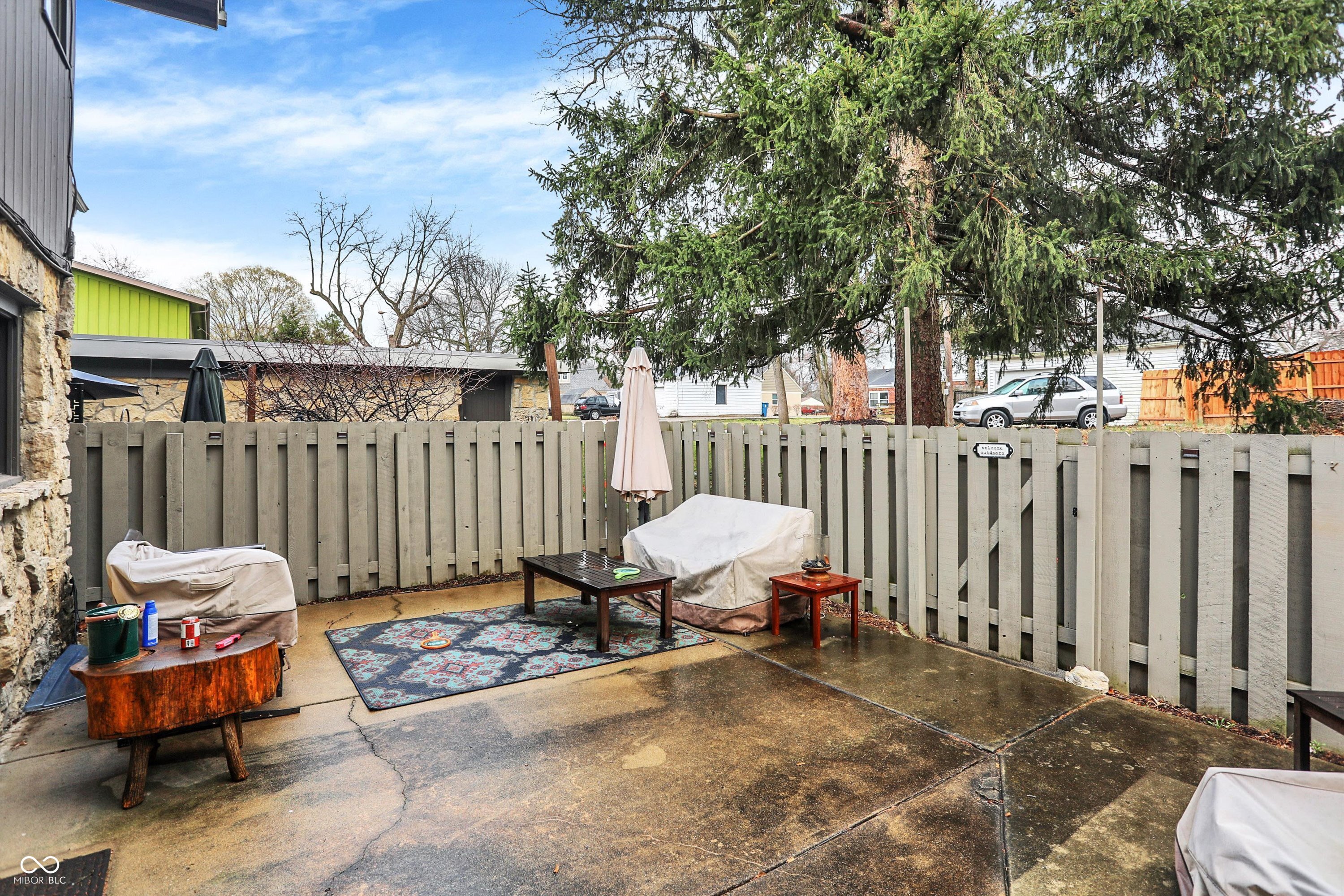 5212 Nob Lane