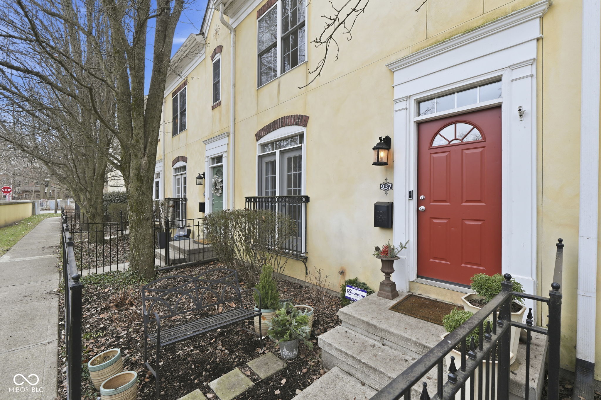 937 E 67th Street