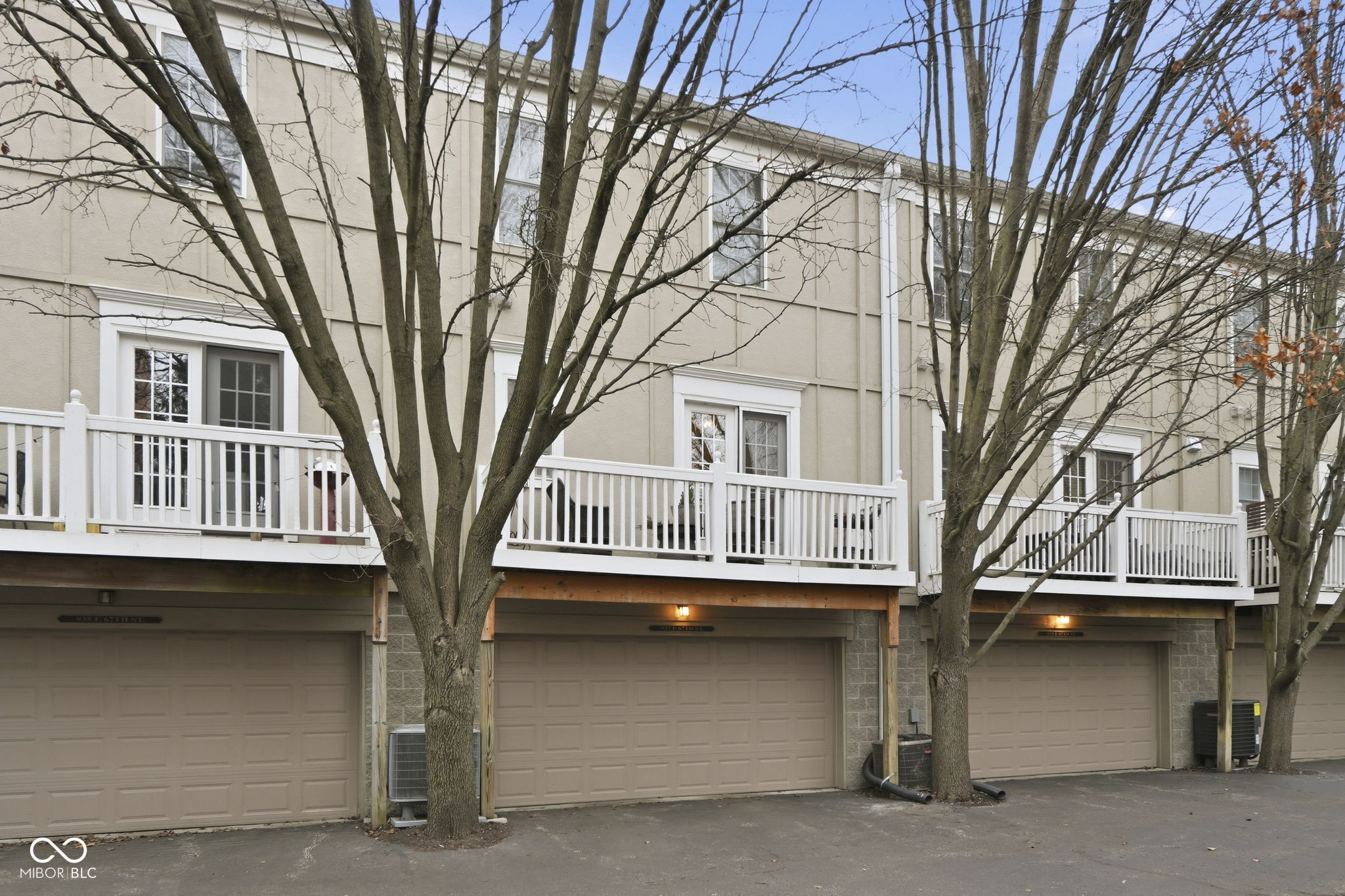 937 E 67th Street