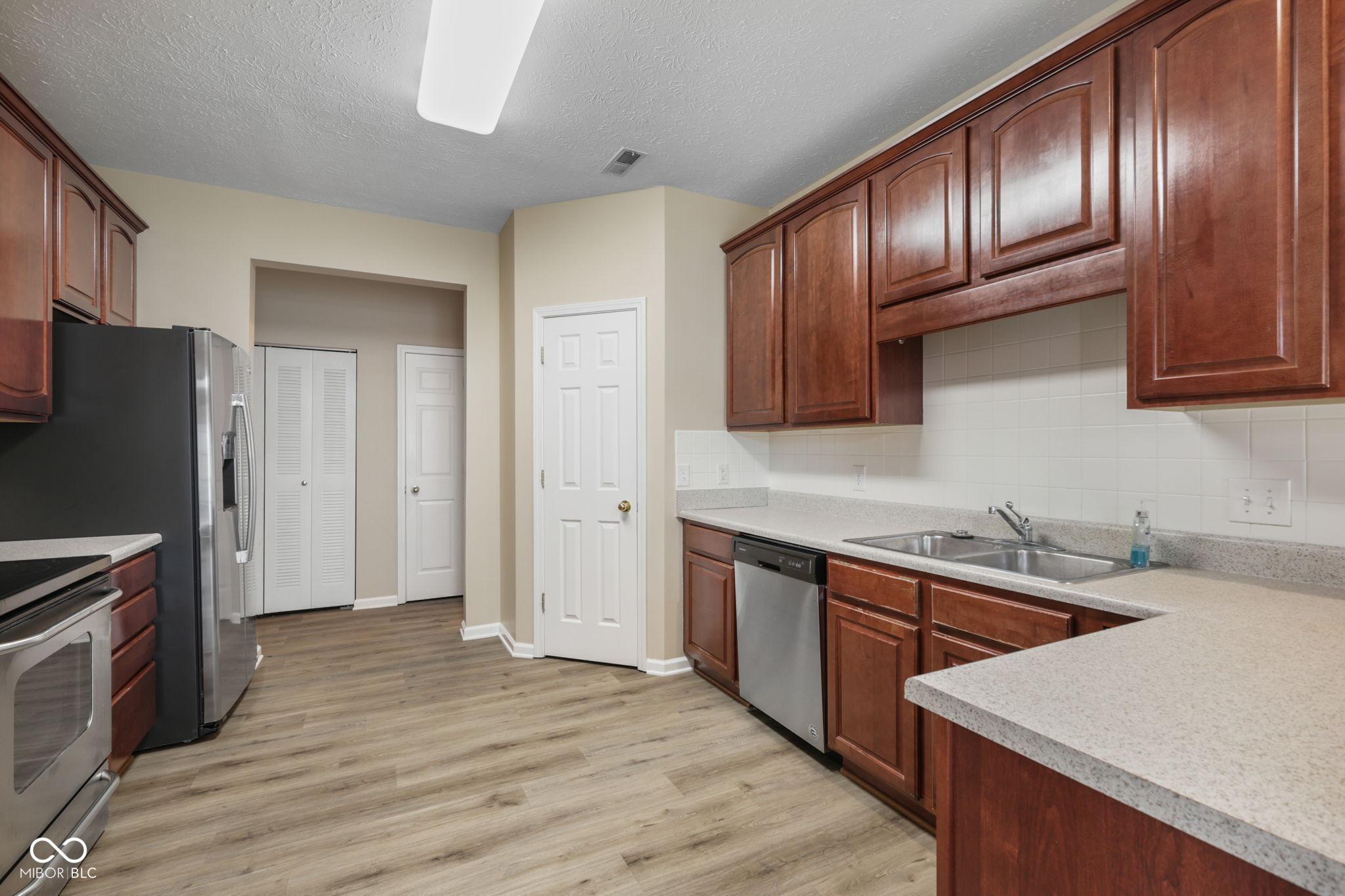 2358 Colfax Lane