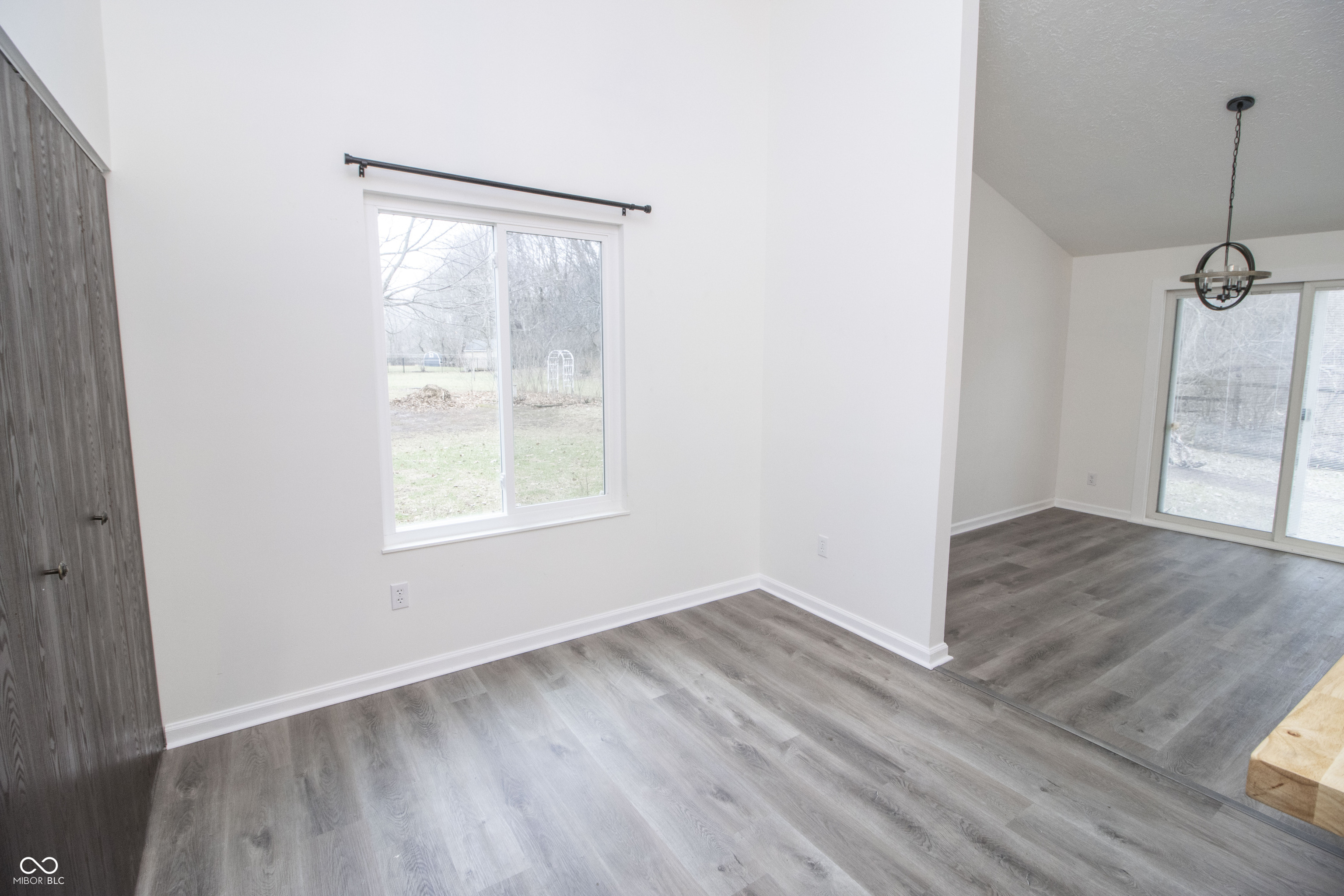 11289 Woodcreek Drive