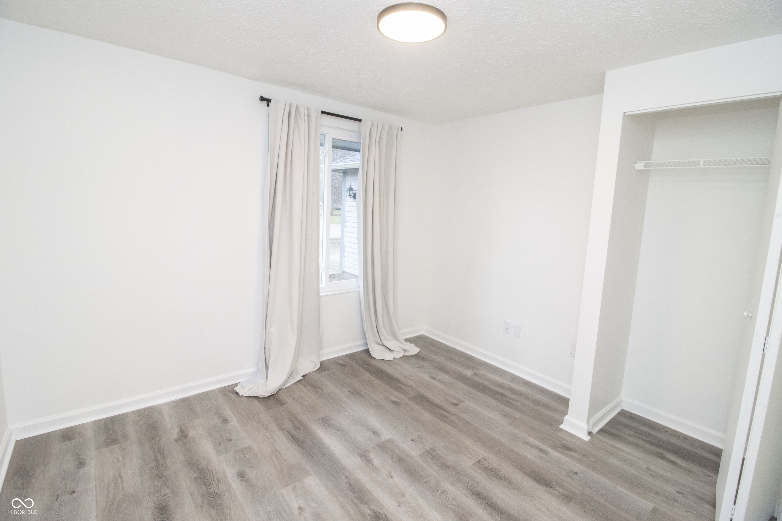 11289 Woodcreek Drive