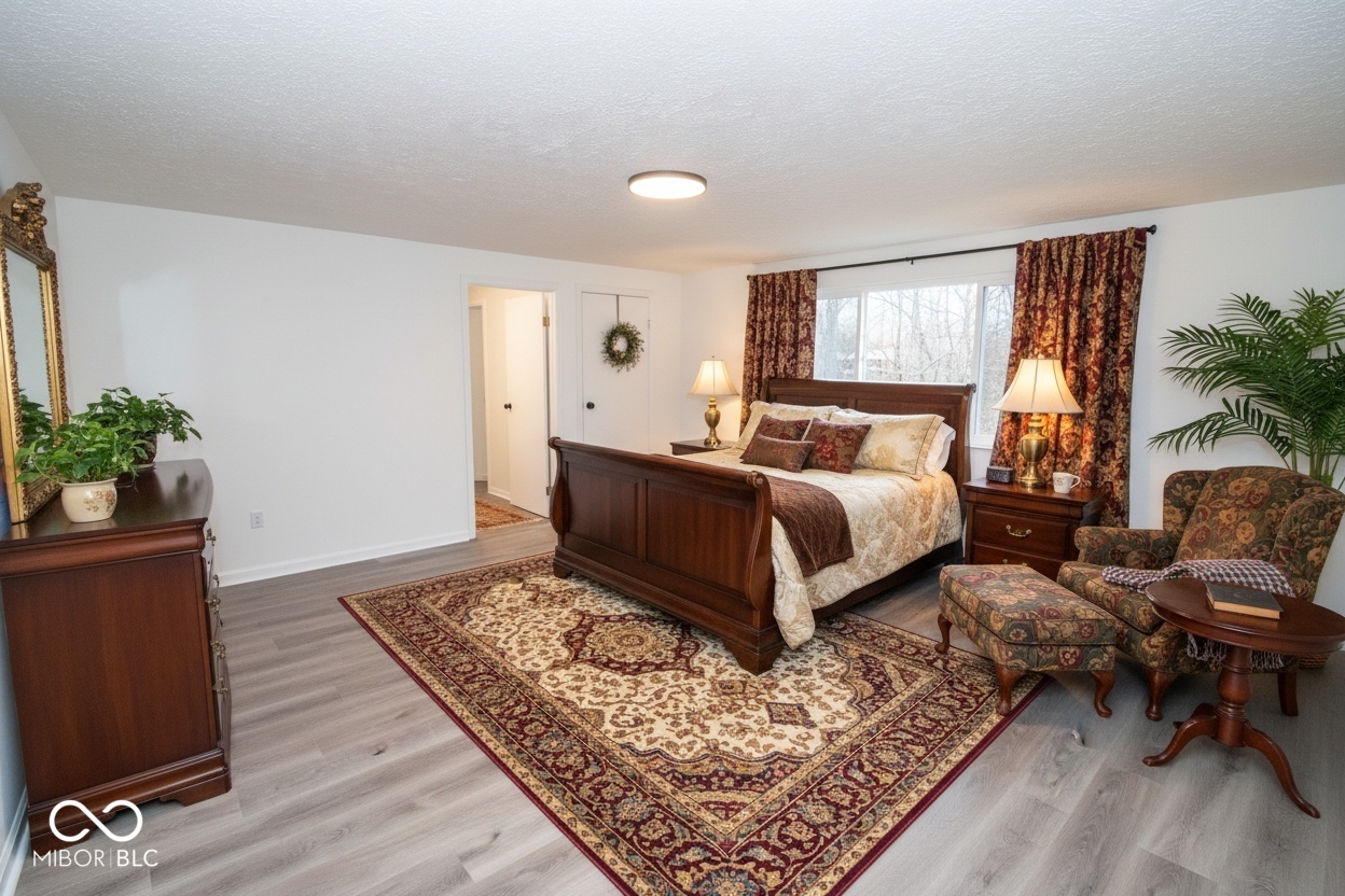 11289 Woodcreek Drive