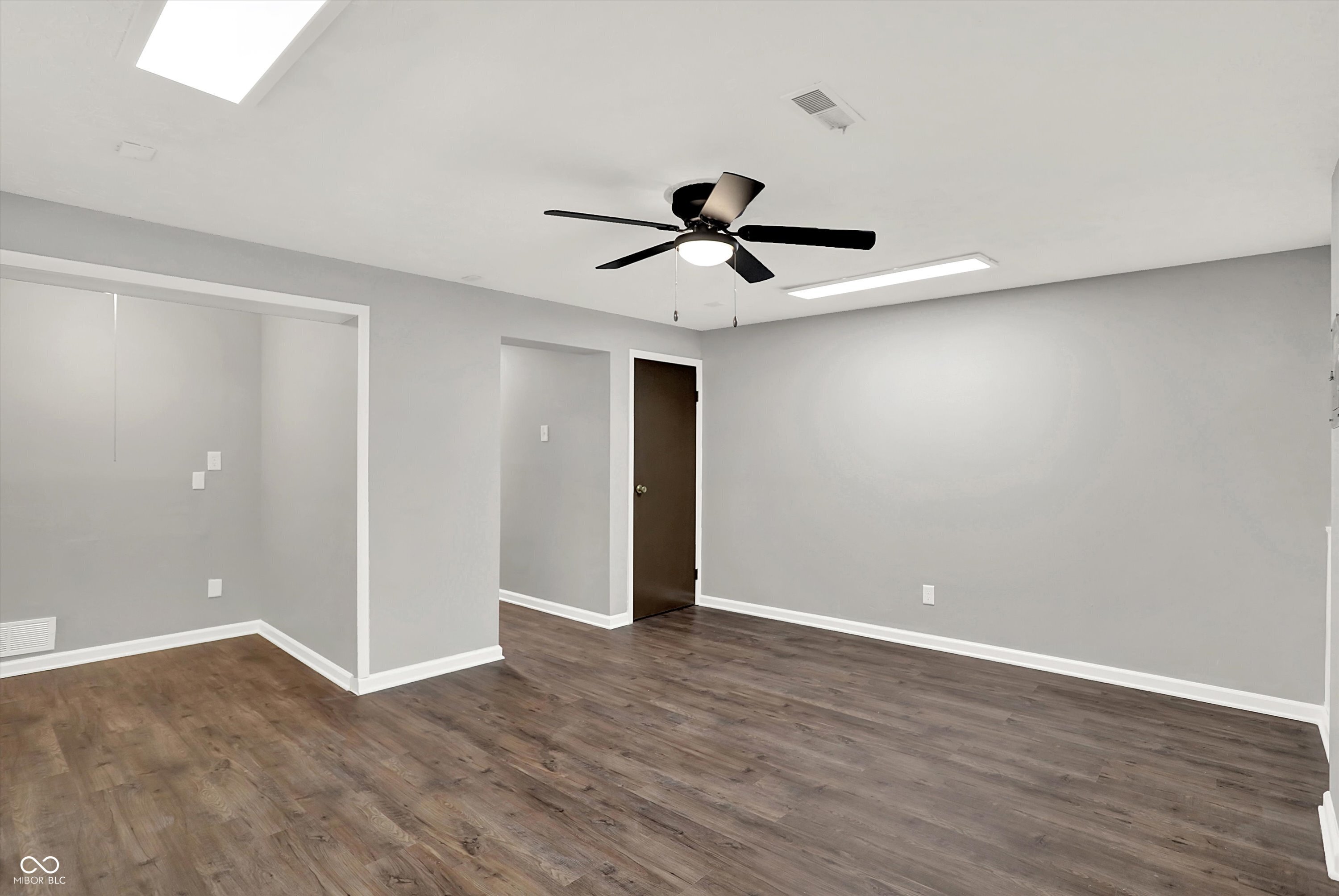 6813 Cross Key Drive