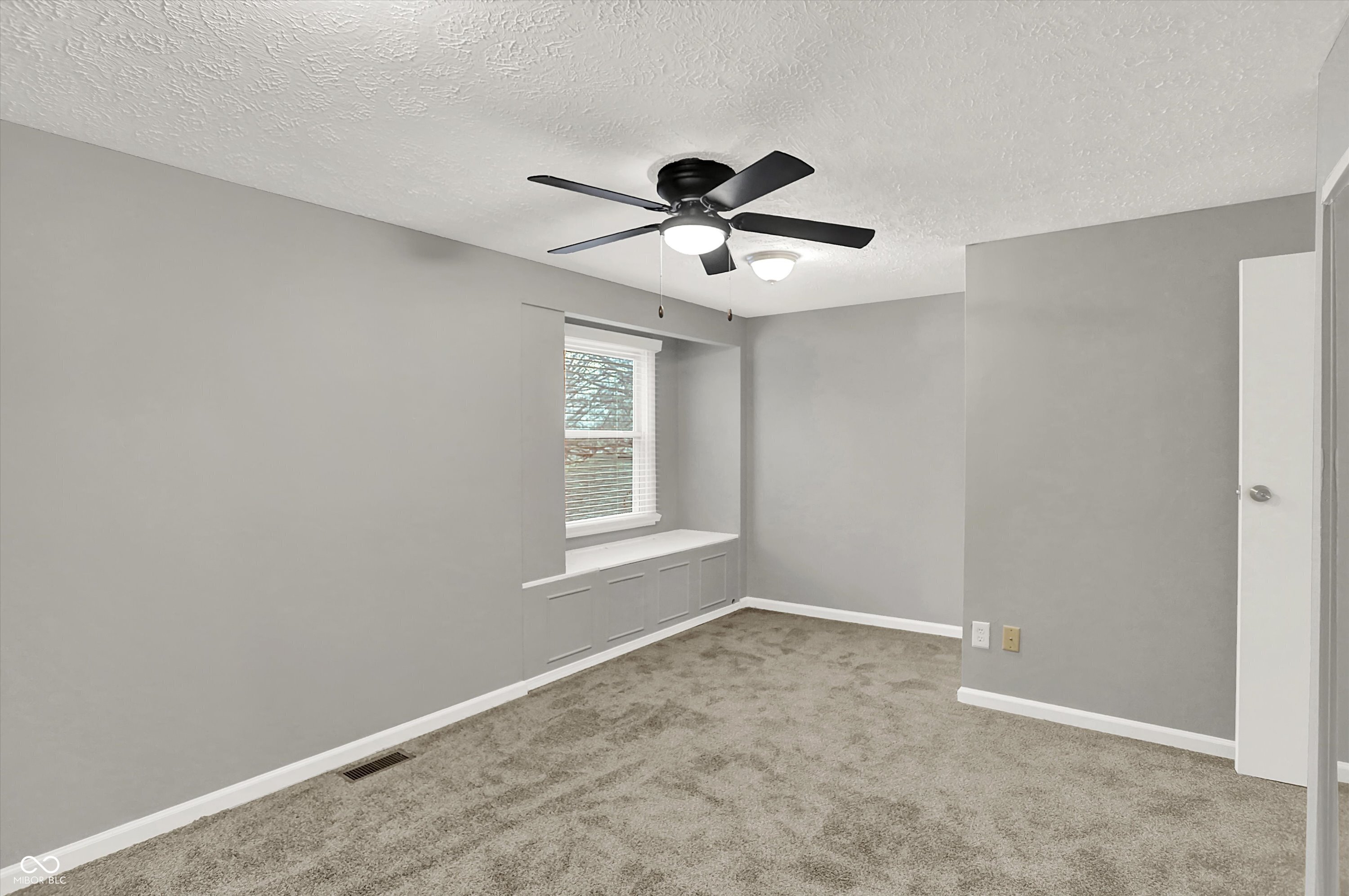6813 Cross Key Drive