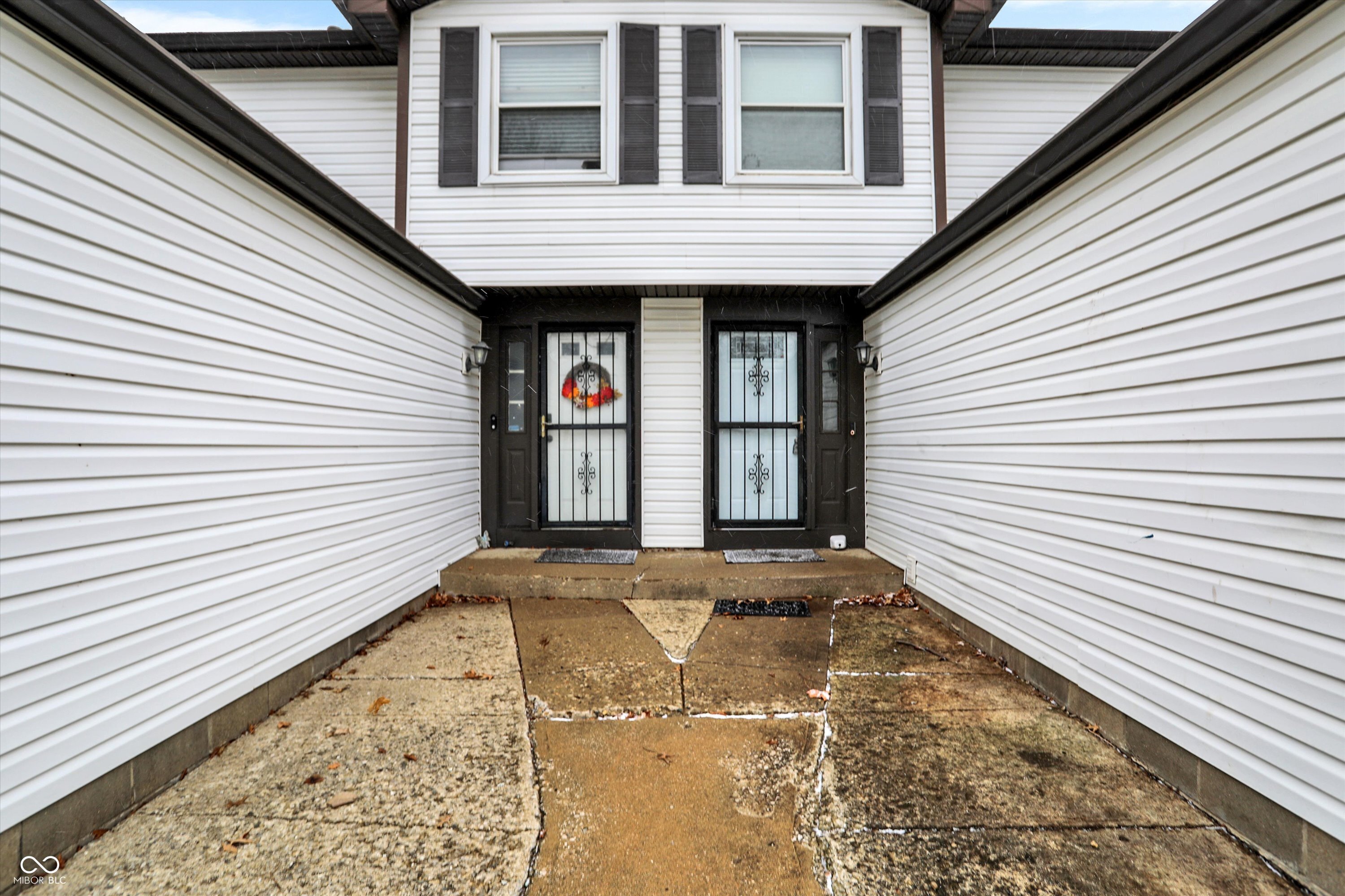 6813 Cross Key Drive