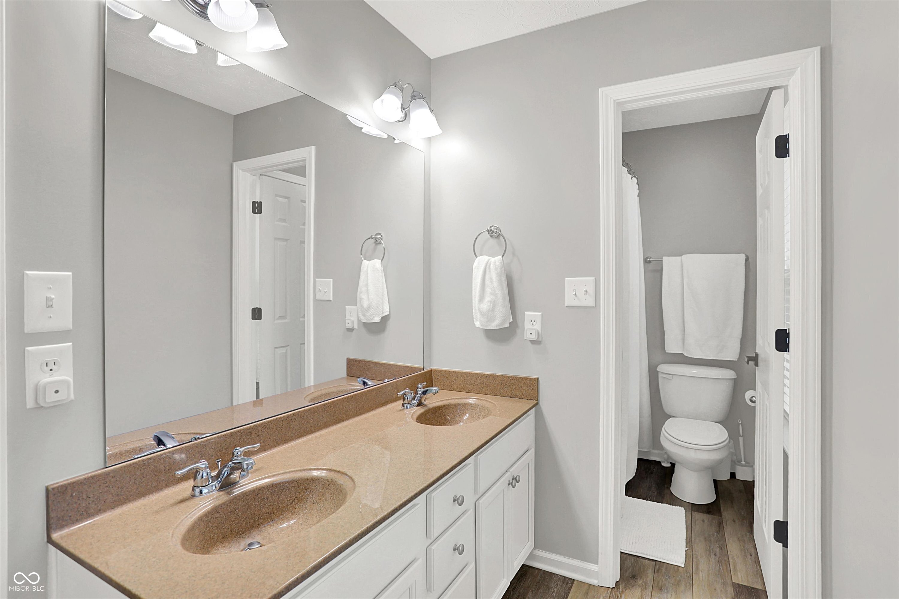 12232 Wolverton Way