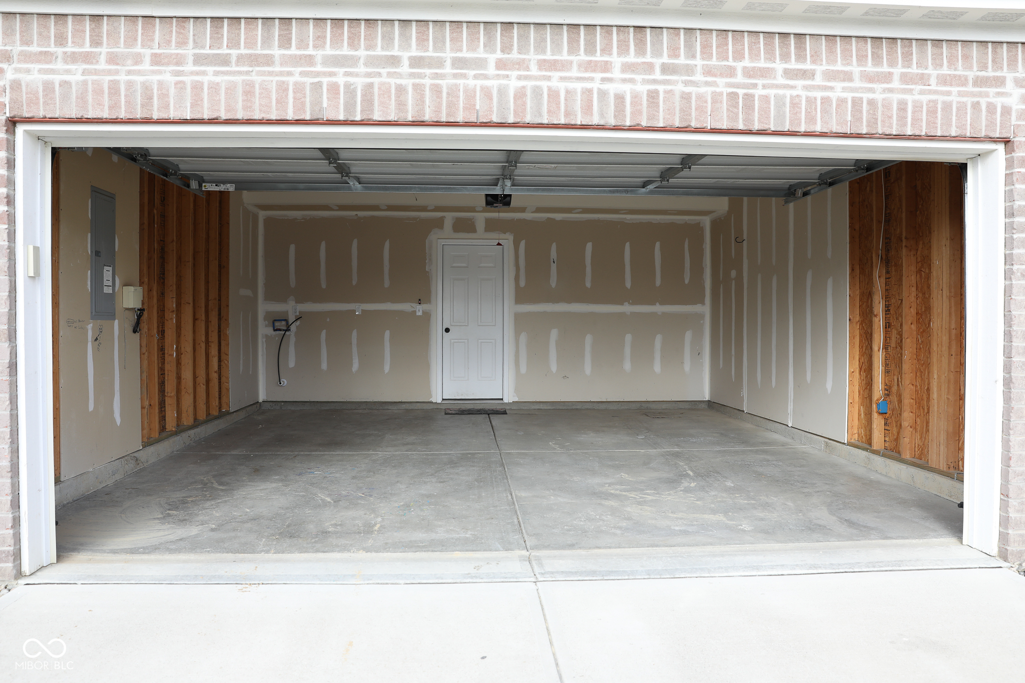 6622 Aster Drive