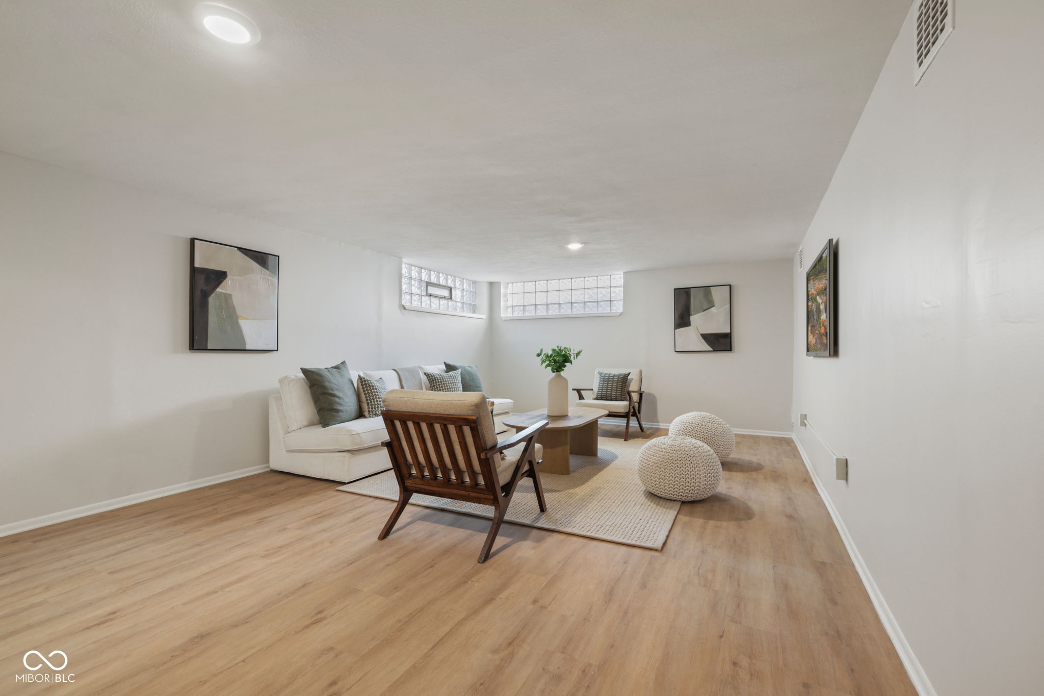 6108 N Meridian Street