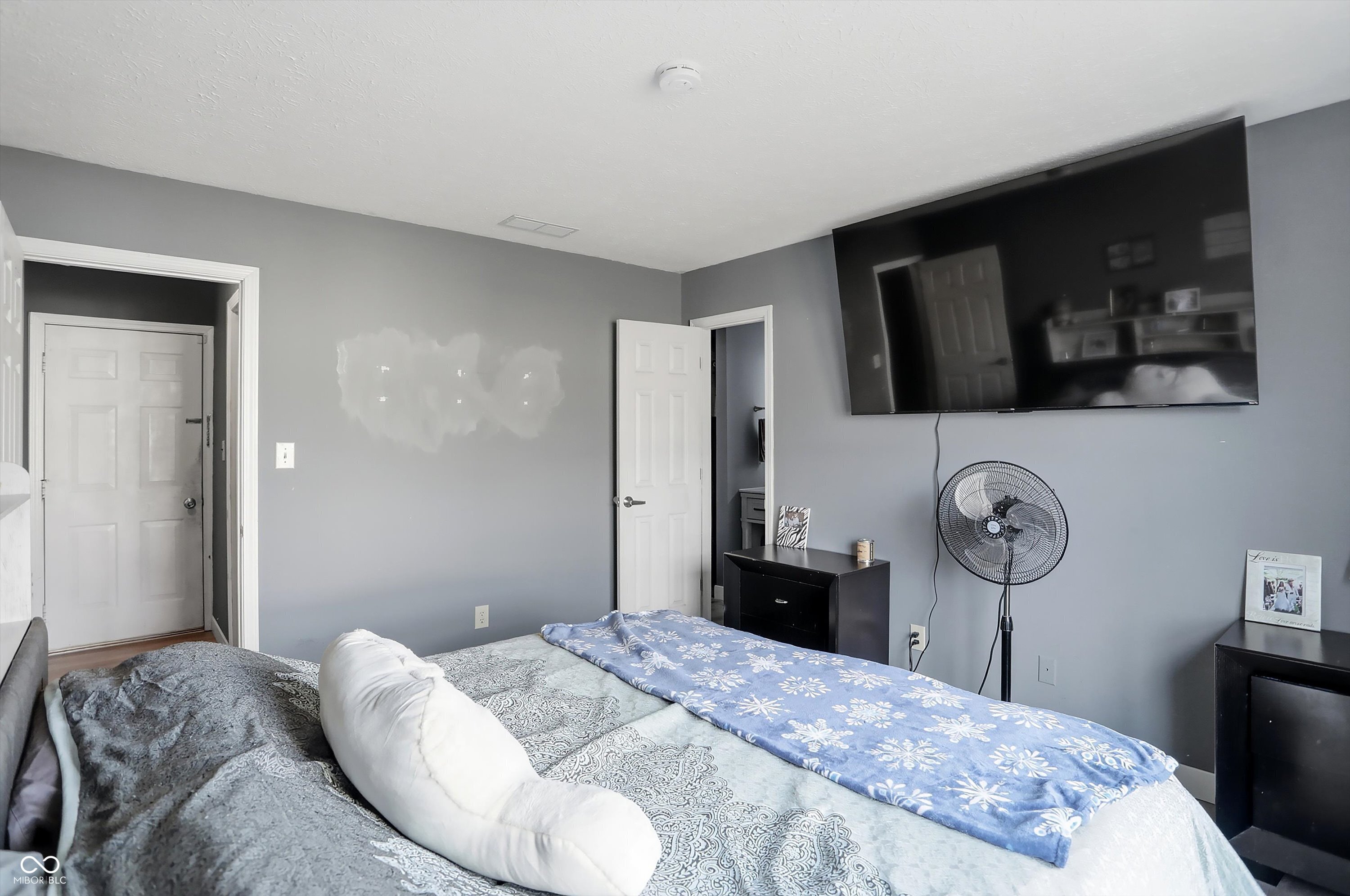 5218 W Hidden Ridge Court
