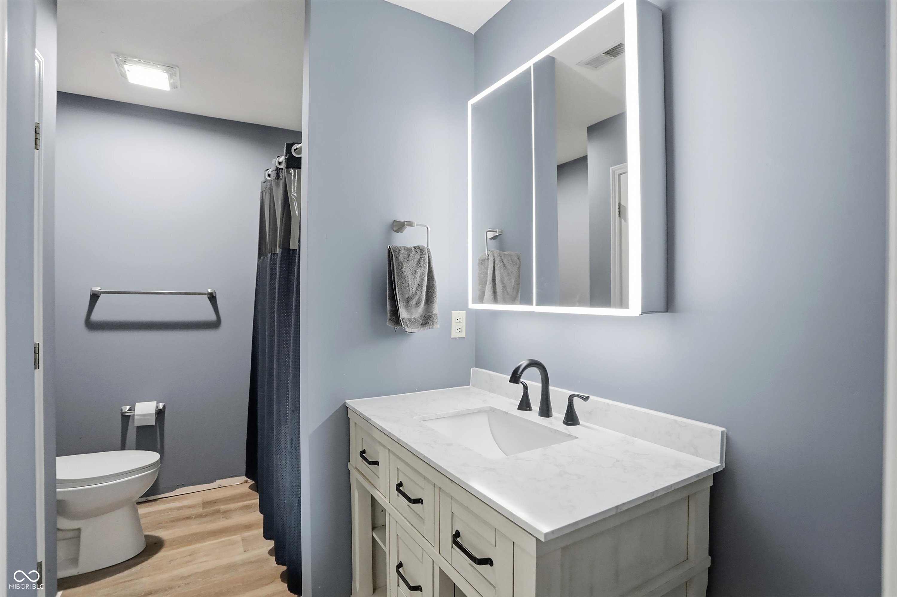 5218 W Hidden Ridge Court