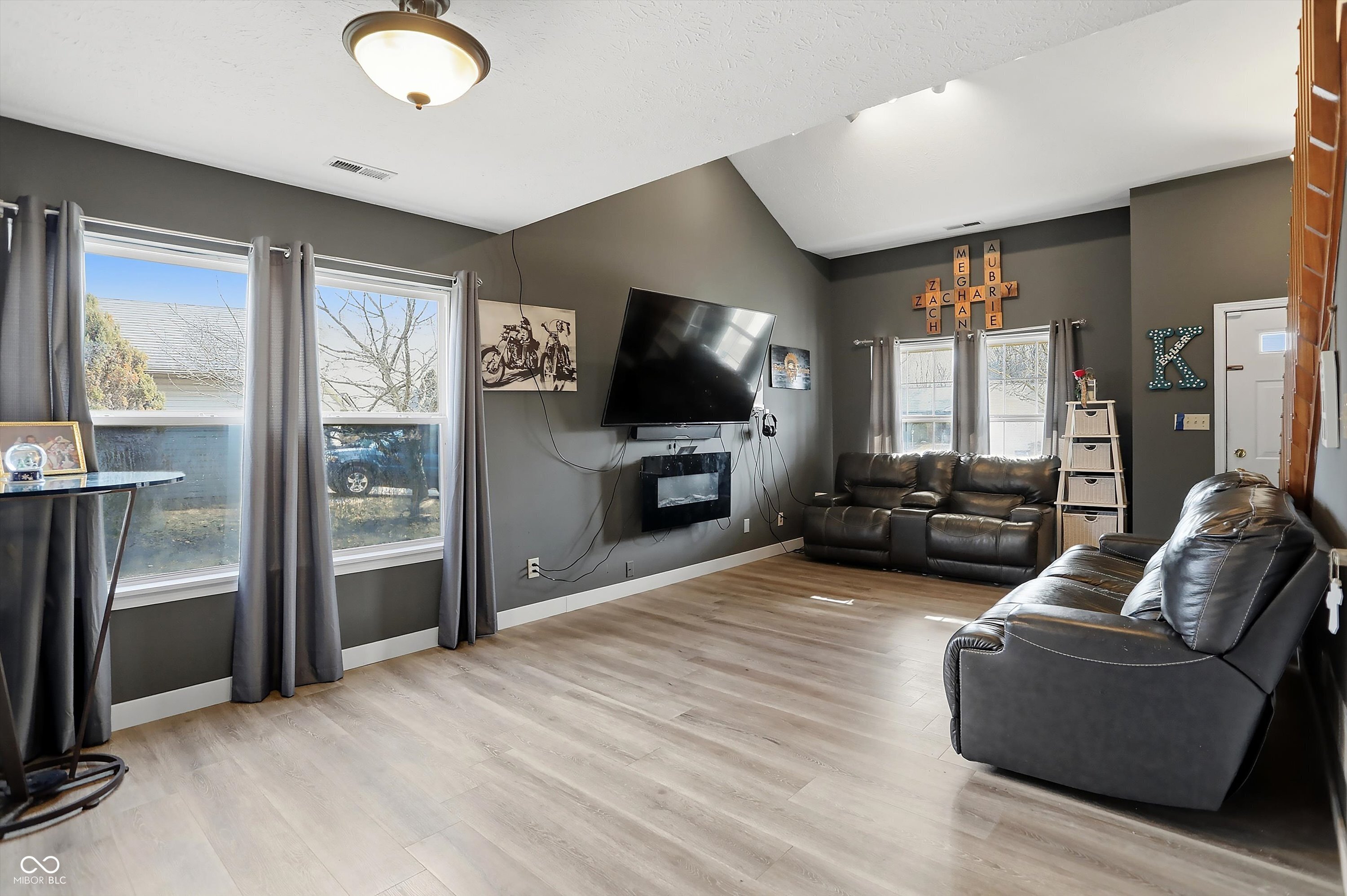 5218 W Hidden Ridge Court