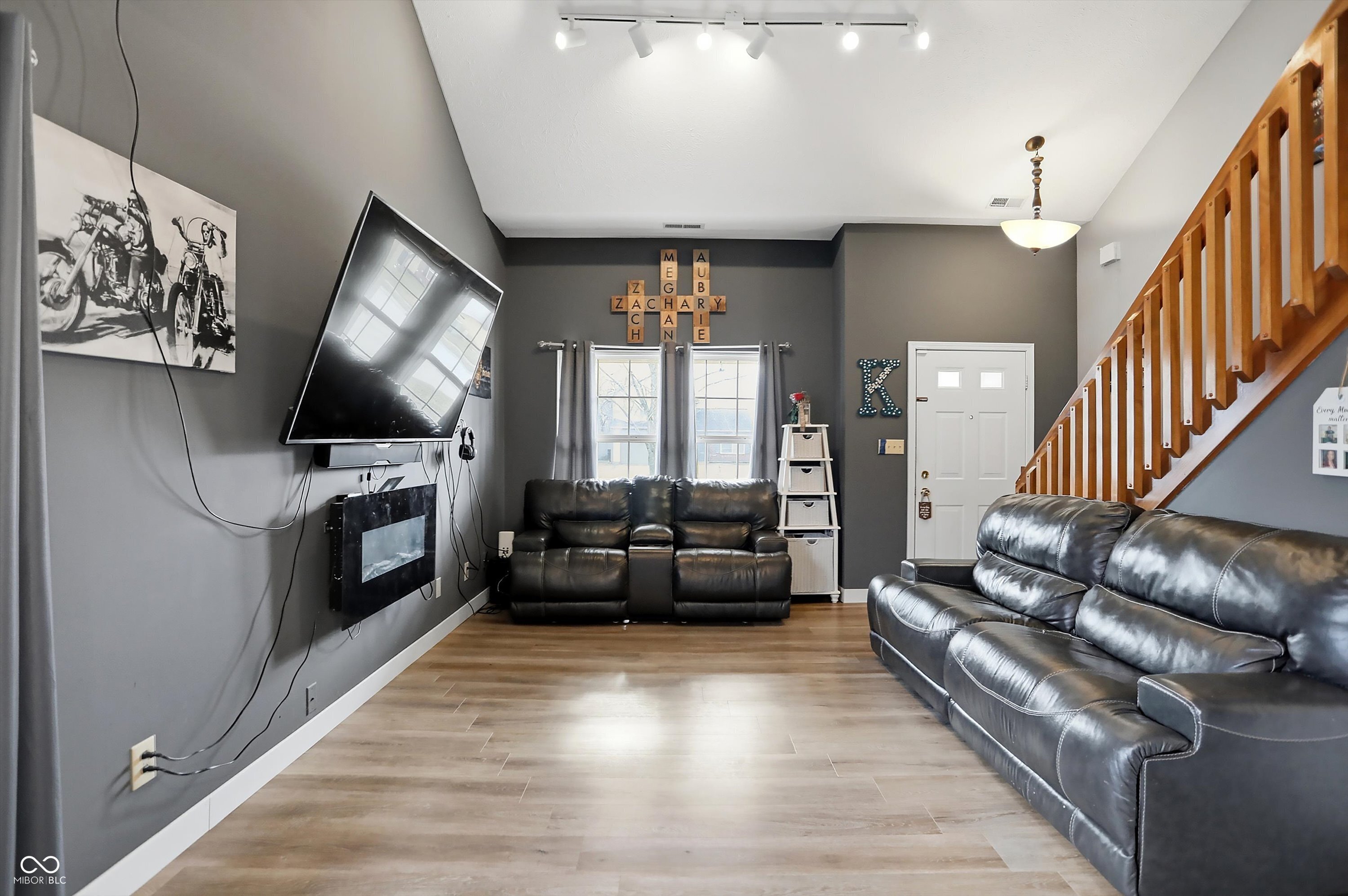5218 W Hidden Ridge Court
