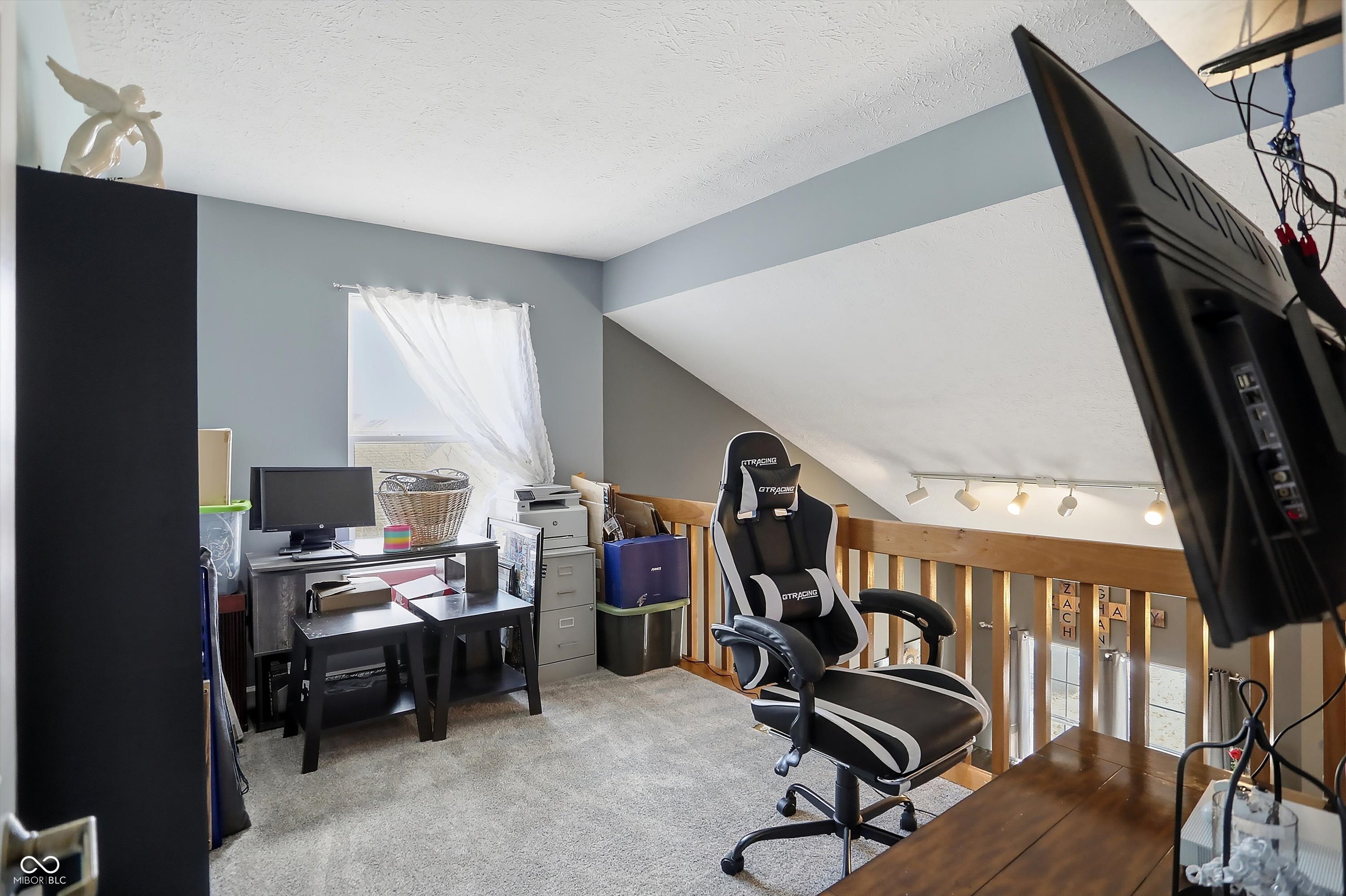 5218 W Hidden Ridge Court