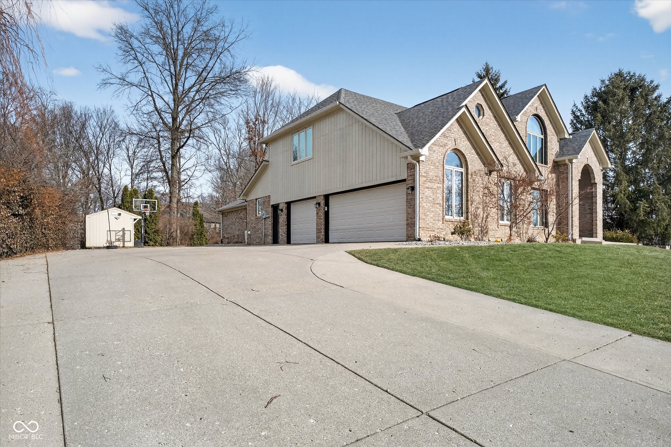 7450 Berkshire Lane