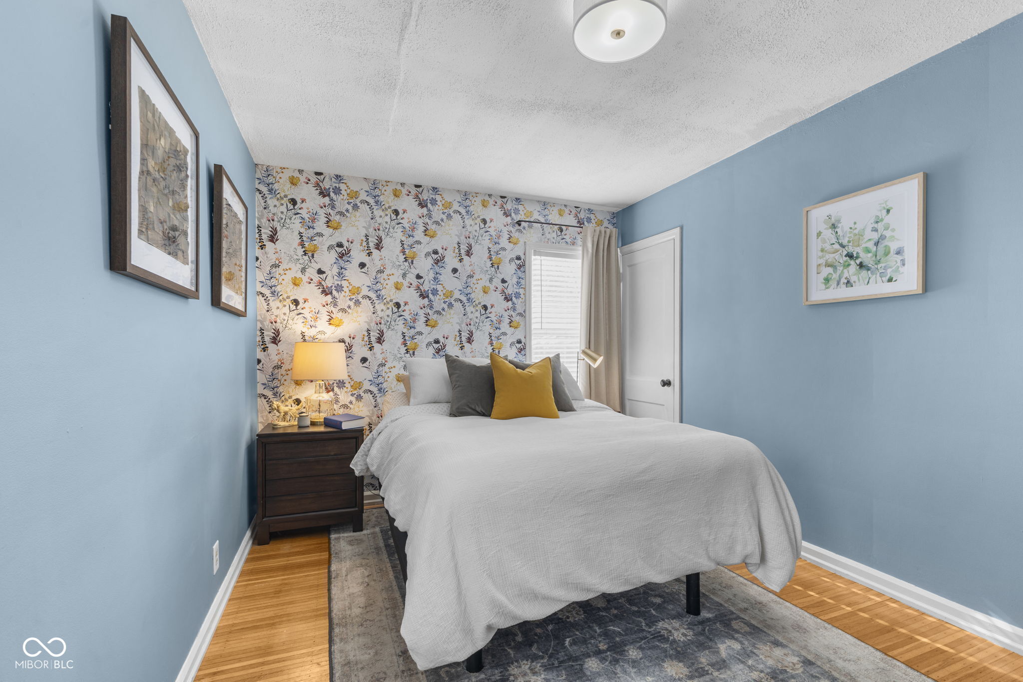 1507 E 52nd Street
