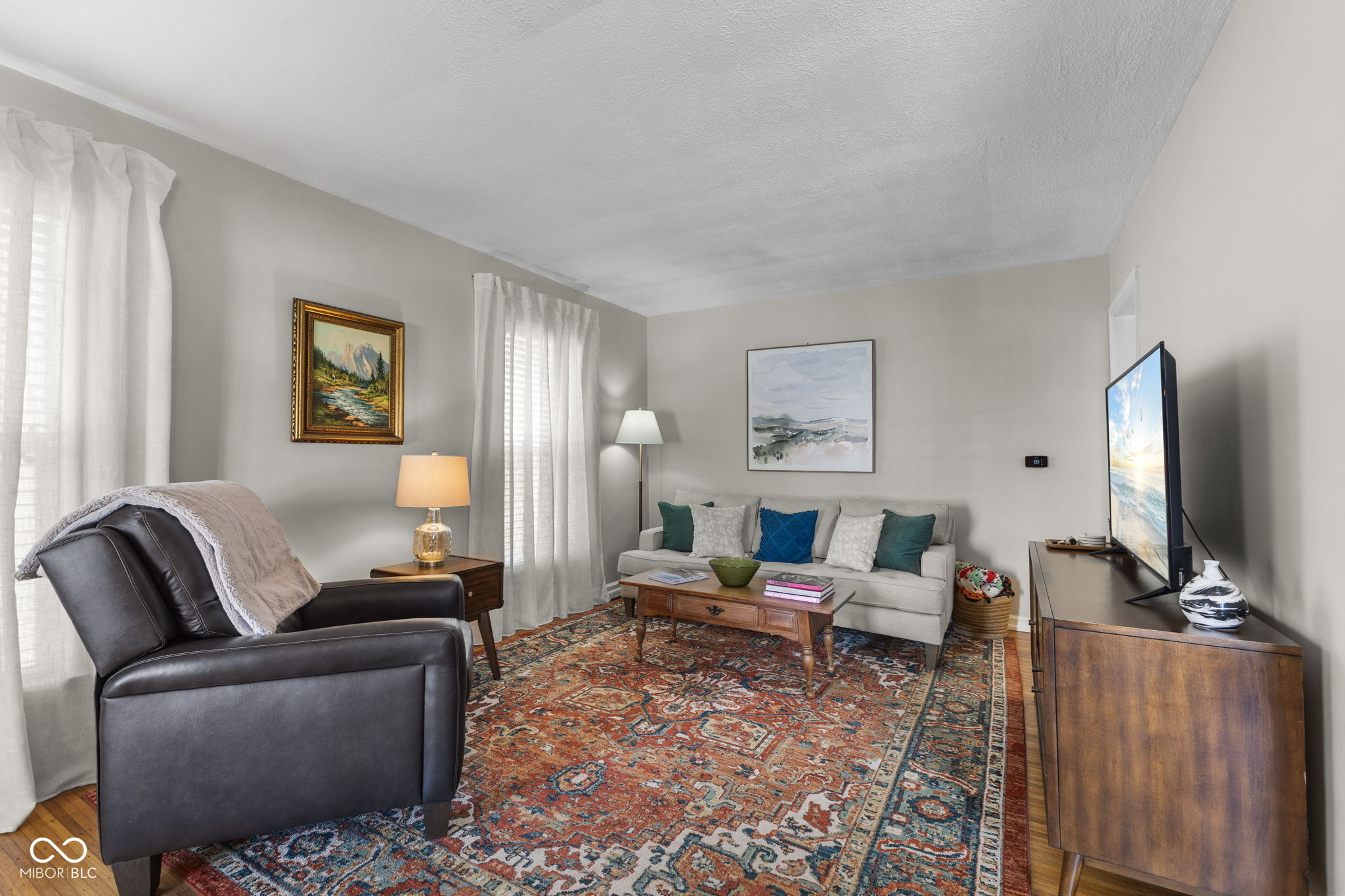 1507 E 52nd Street