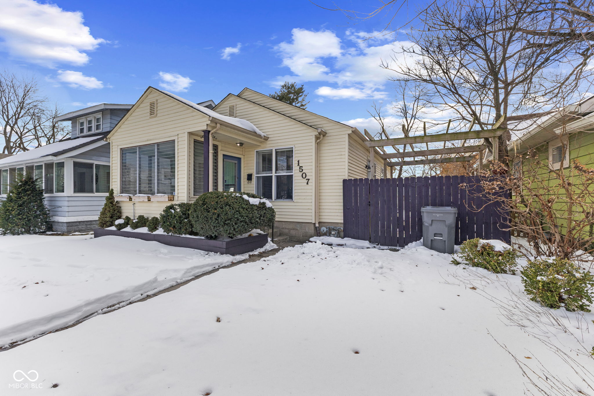 1507 E 52nd Street