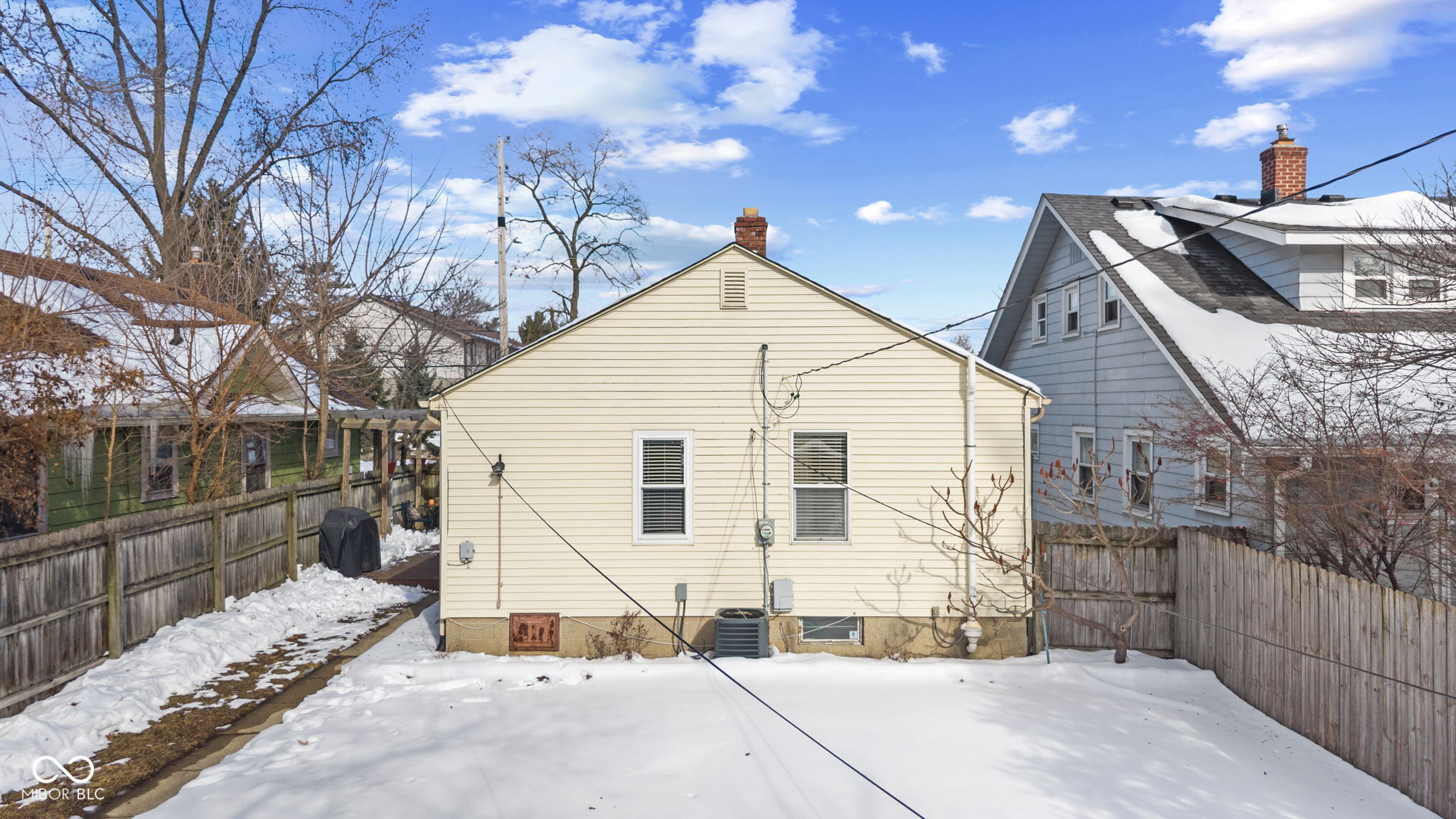 1507 E 52nd Street