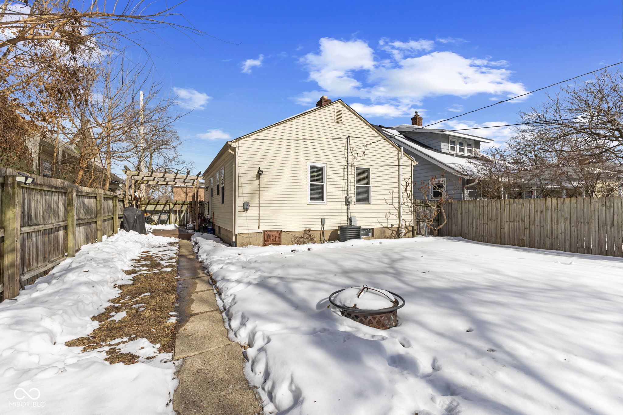 1507 E 52nd Street