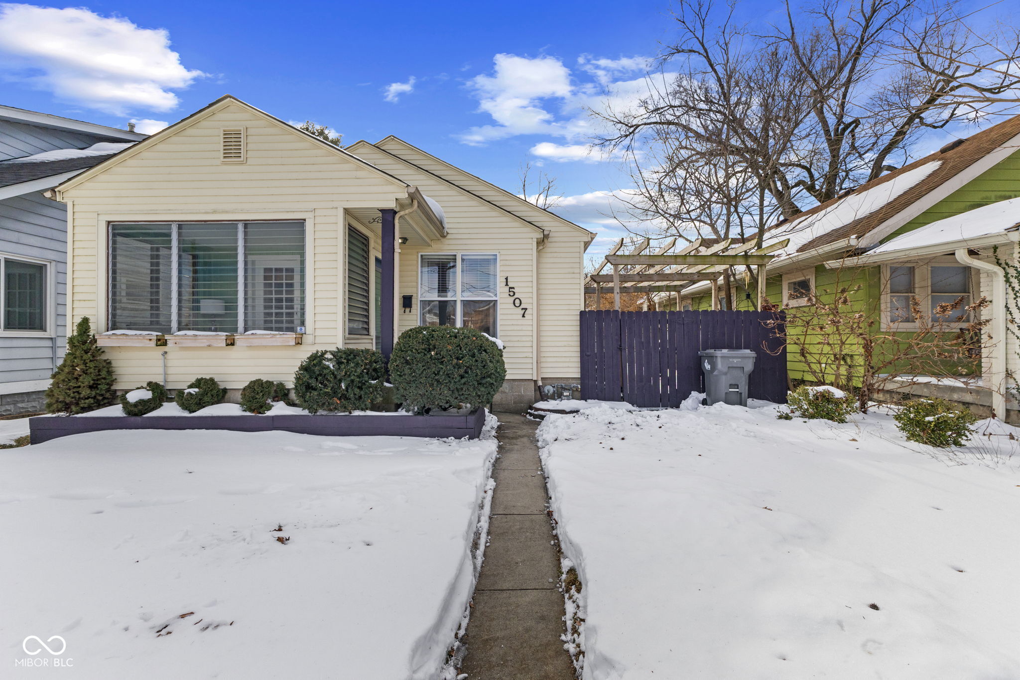 1507 E 52nd Street