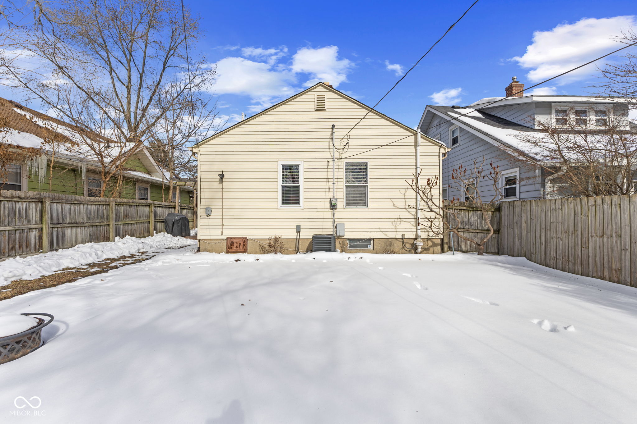 1507 E 52nd Street
