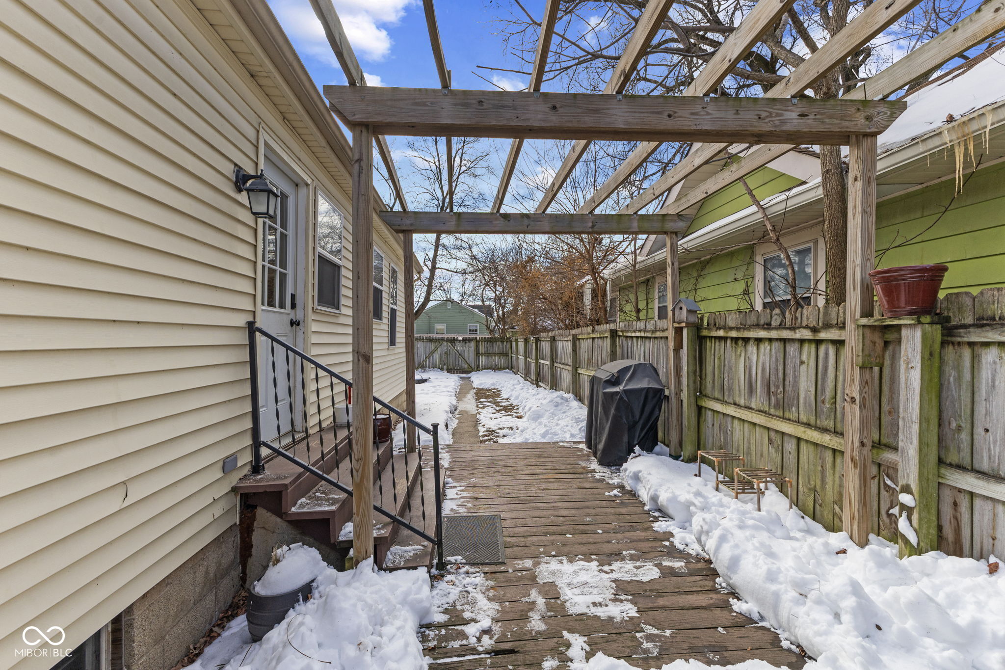 1507 E 52nd Street