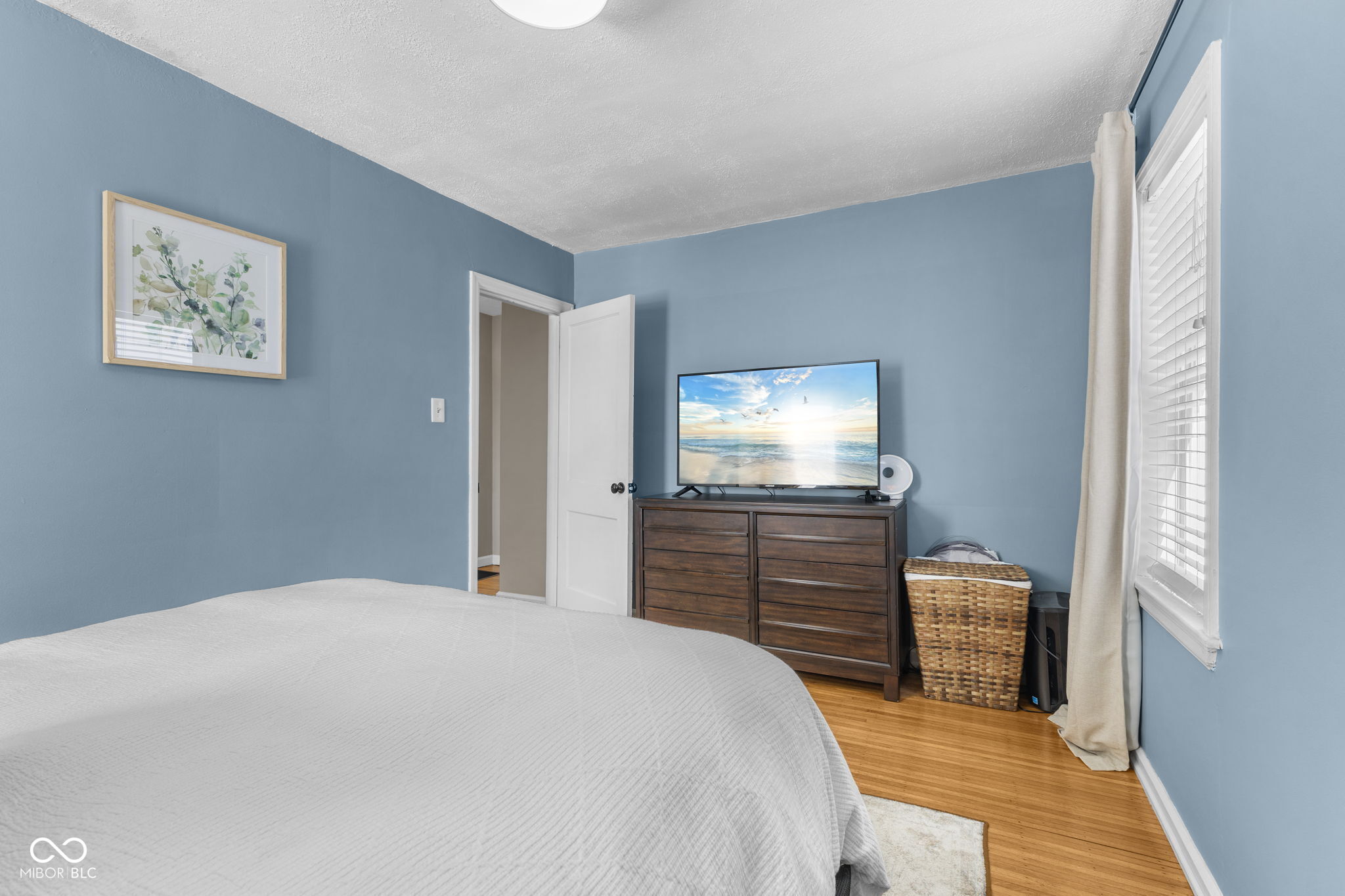 1507 E 52nd Street