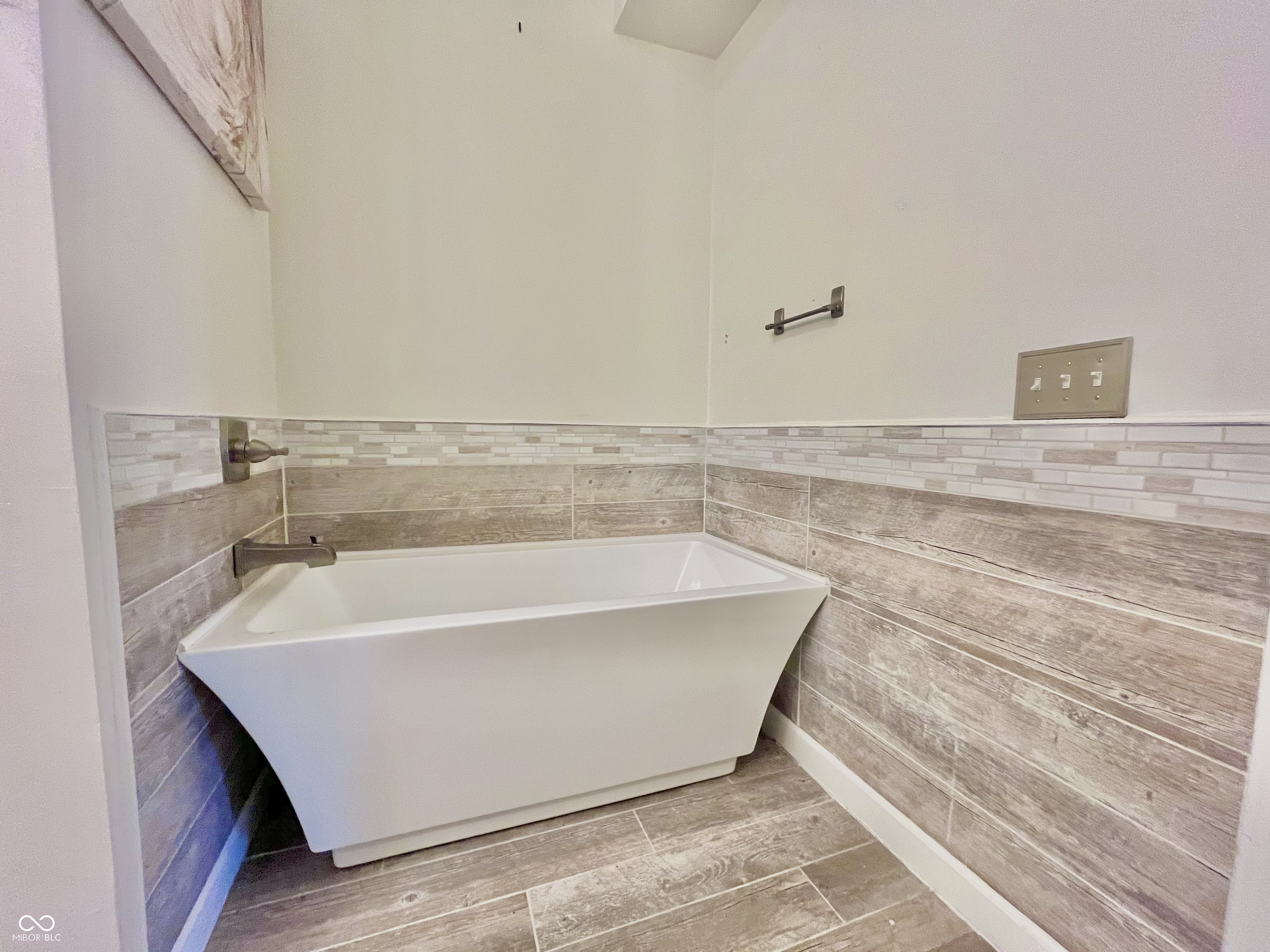 10115 Park Ridge Drive