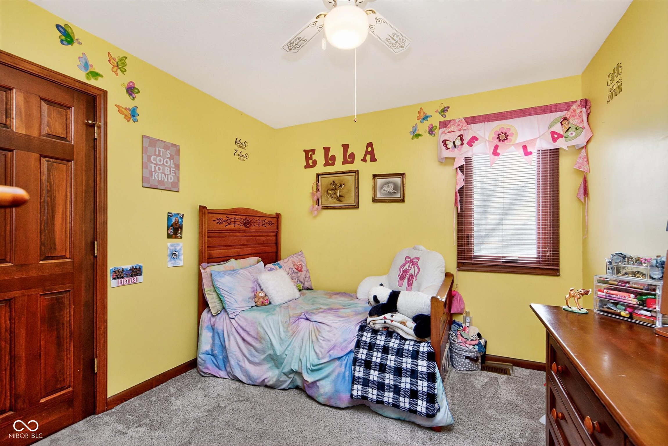 2020 S Oakwood Drive